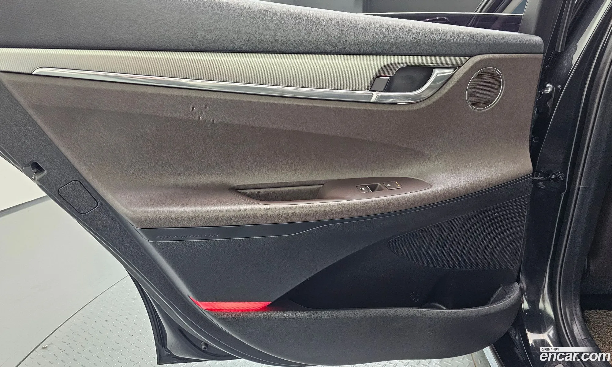 Hyundai Grandeur IG 2020 — 29