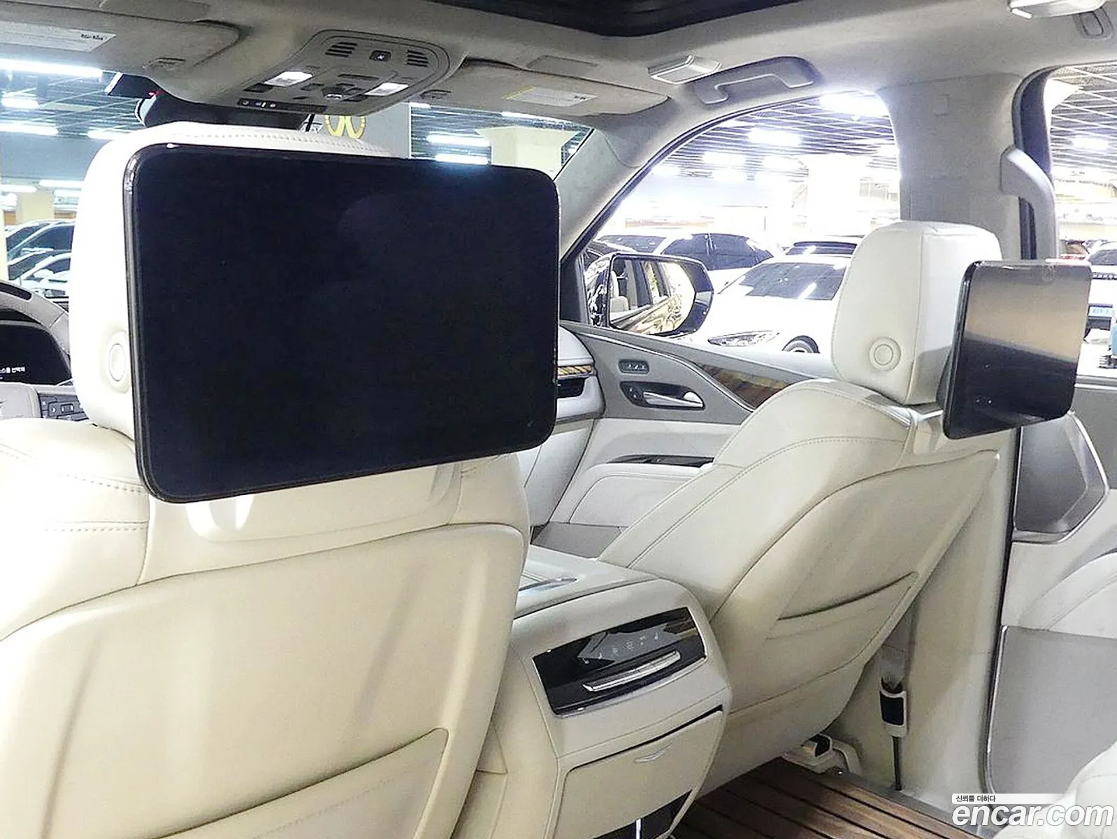 Cadillac Escalade 2022 — 4