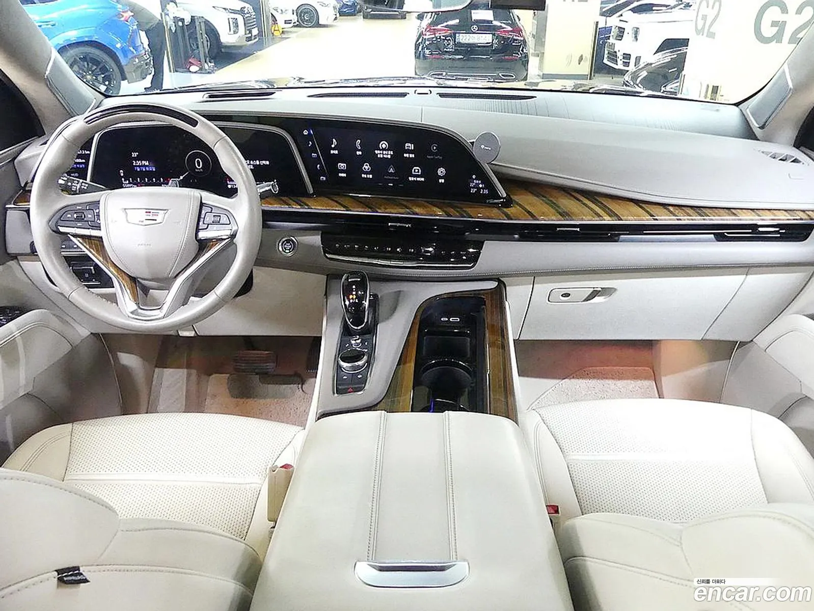 Cadillac Escalade 2022 — 10