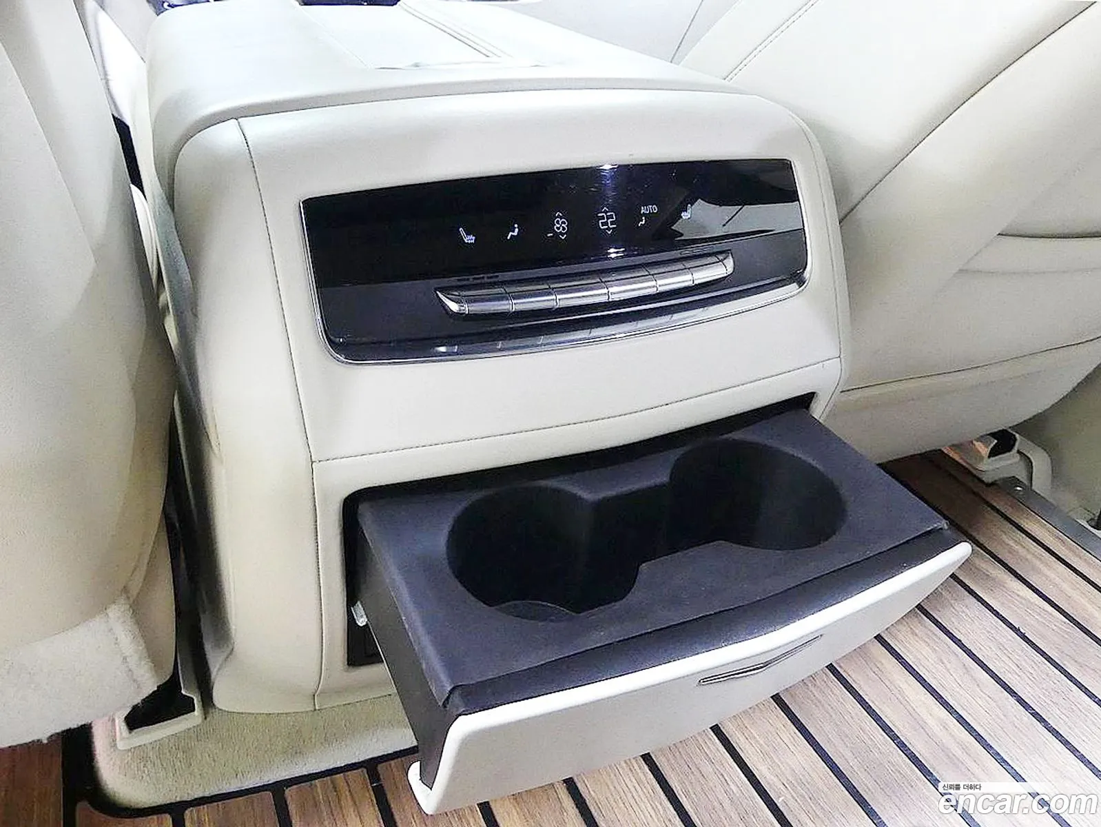 Cadillac Escalade 2022 — 9