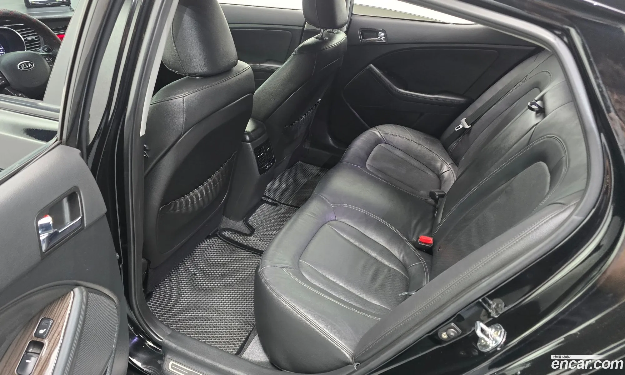 Kia K5 2010 KNAGN411BBA045904 — 6