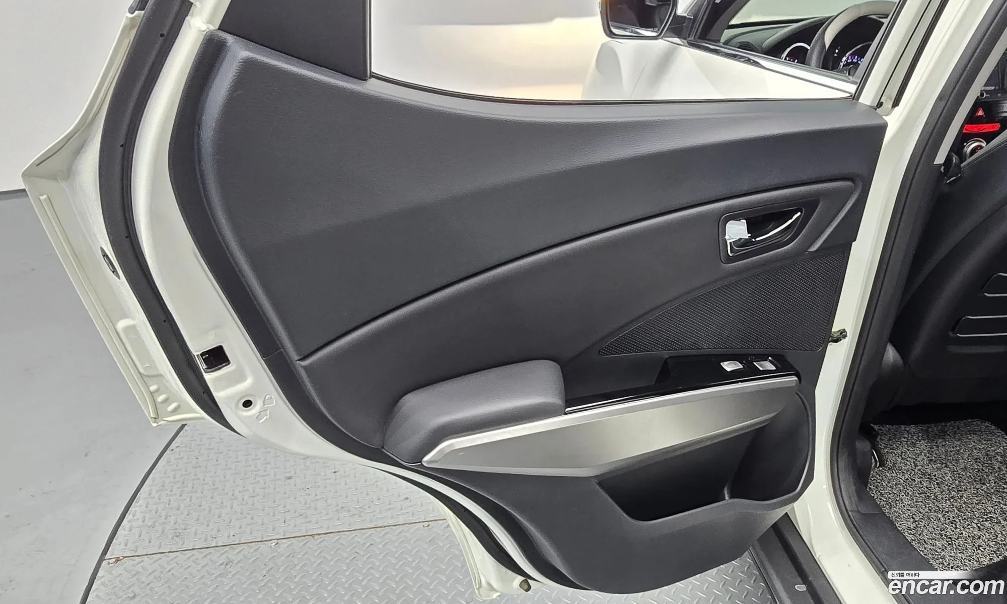 KG Mobility (SsangYong) Tivoli 2016 — 22