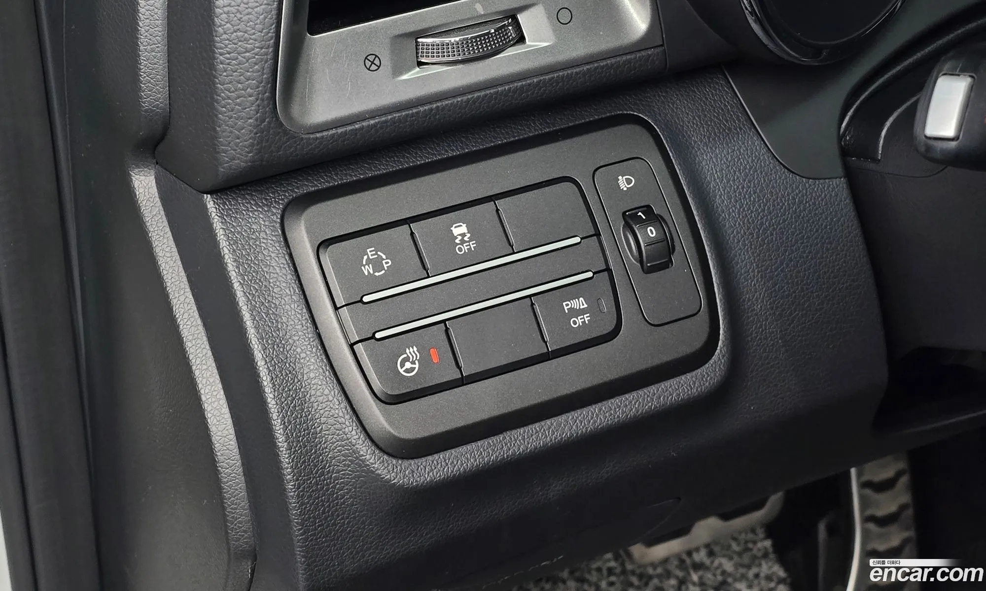 KG Mobility (SsangYong) Tivoli 2016 — 12