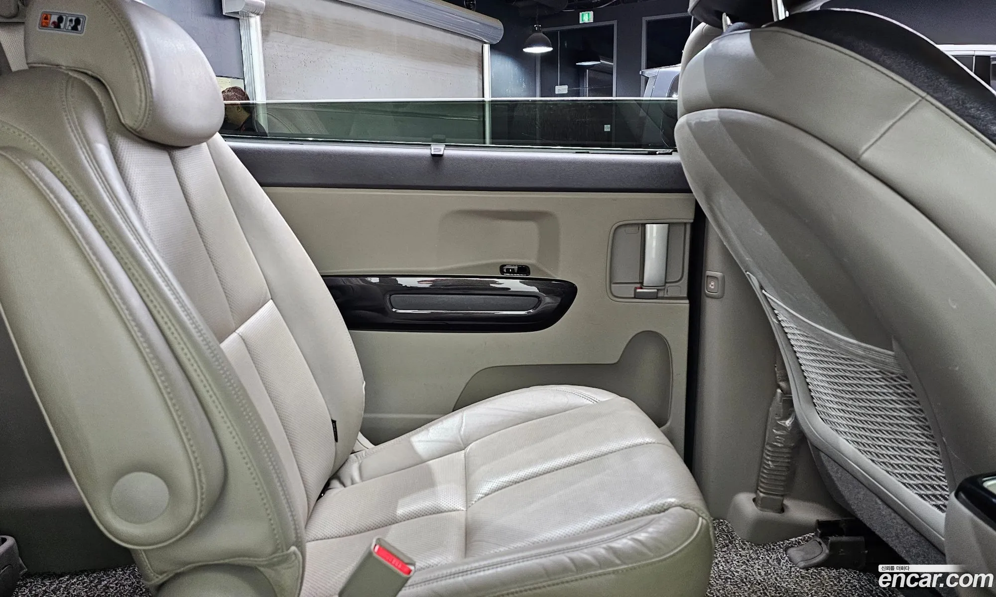 Kia Carnival 2015 KNAME81ABFS064094 — 5
