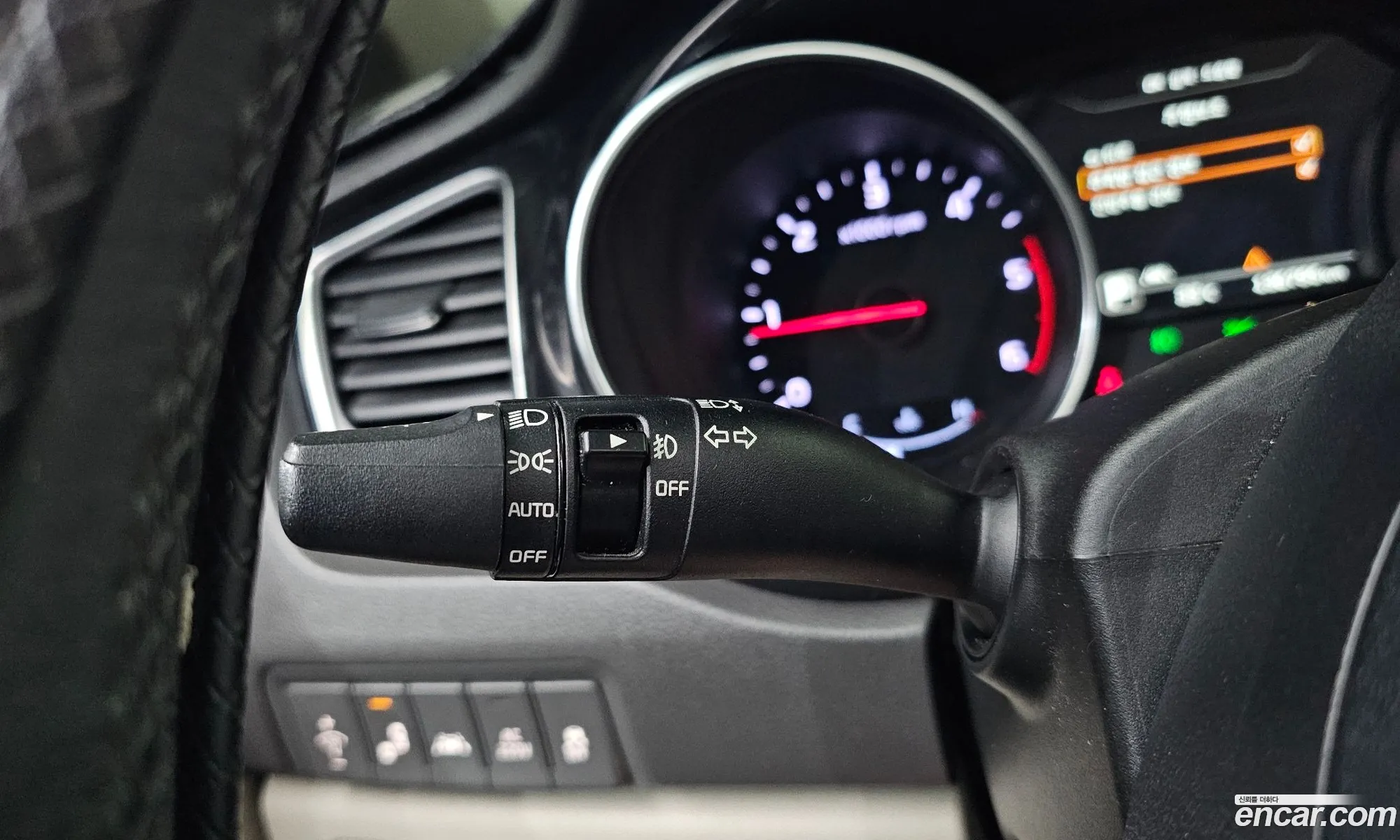 Kia Carnival 2015 KNAME81ABFS064094 — 12
