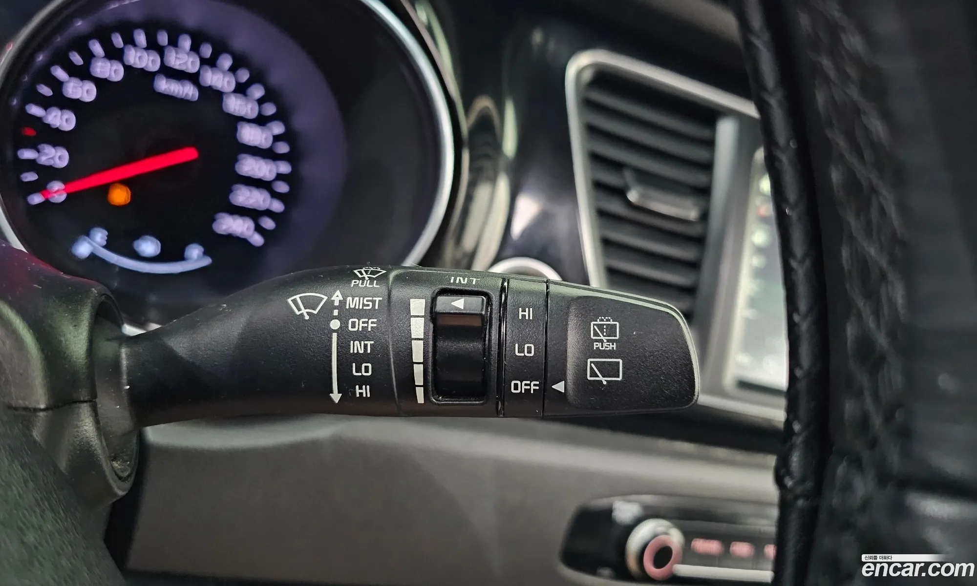 Kia Carnival 2015 KNAME81ABFS064094 — 4