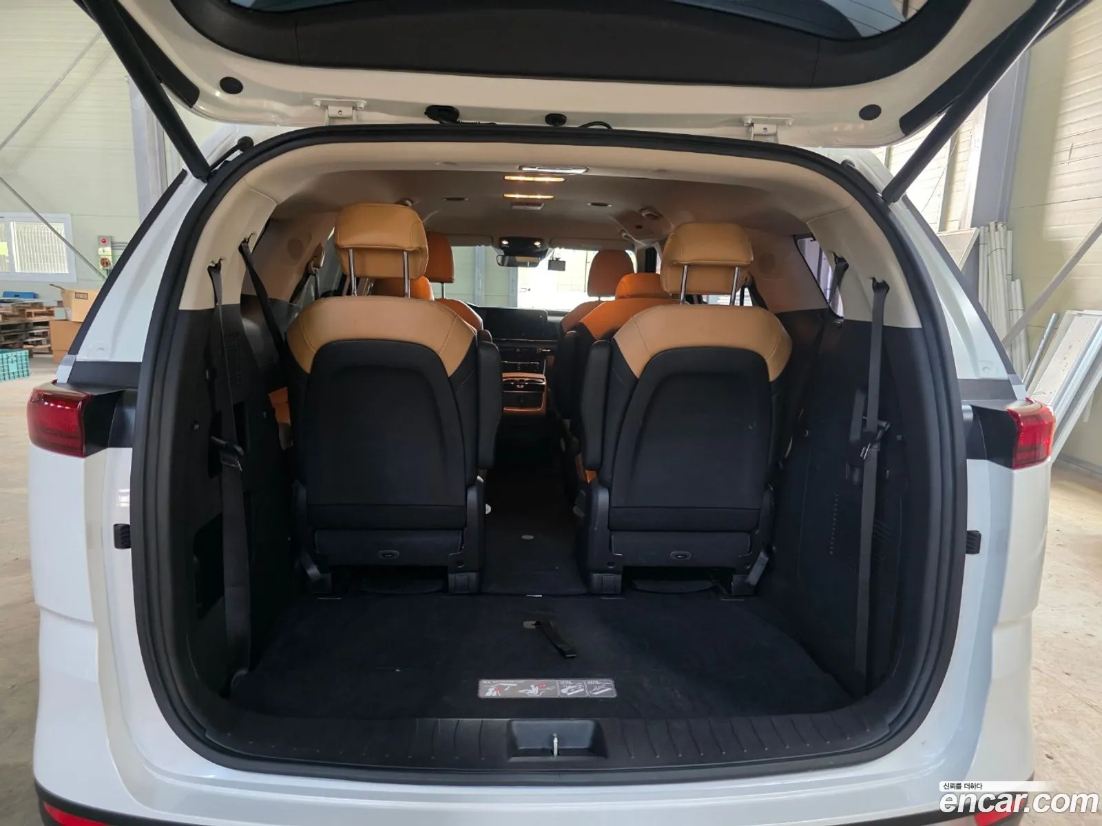 Kia Carnival 2022 — 5