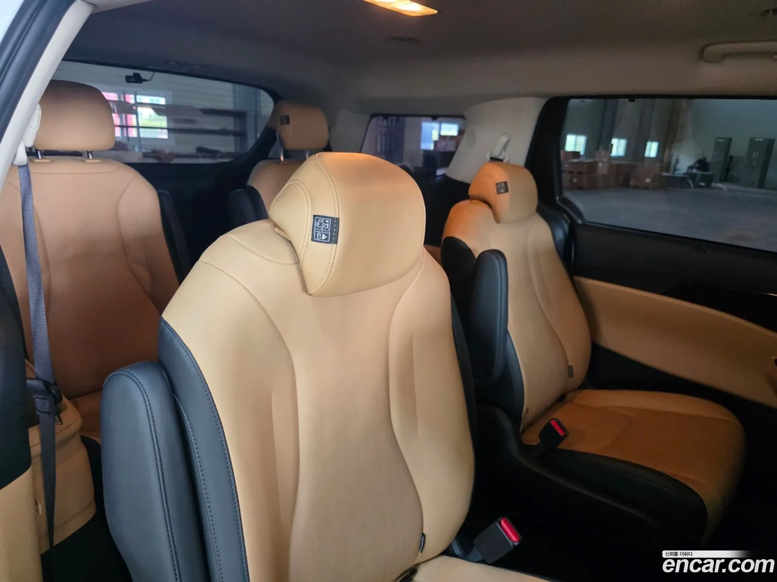 Kia Carnival 2022 — 2