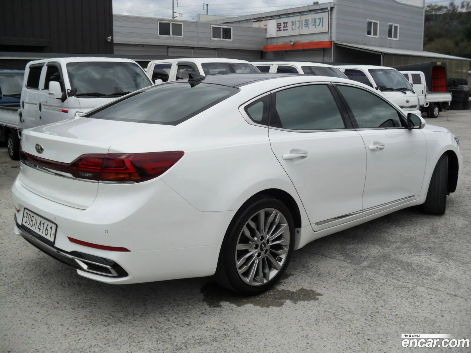 Kia K7 Premier 2019 — 18