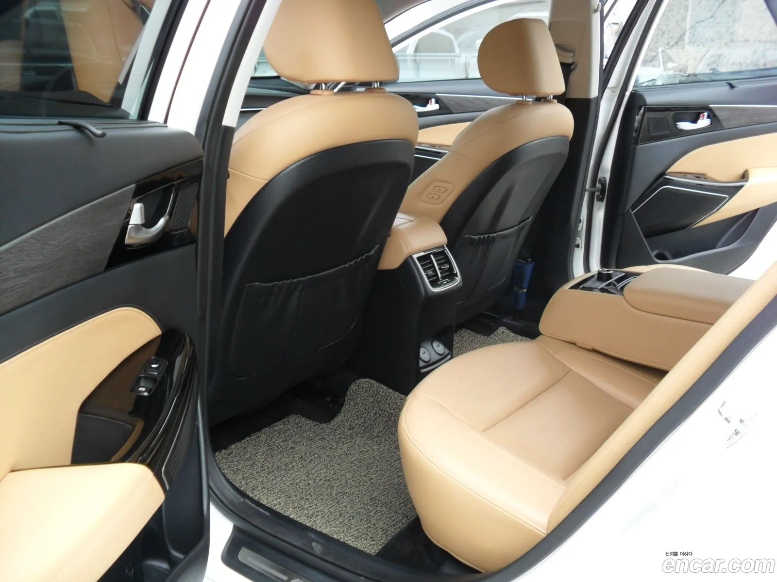 Kia K7 Premier 2019 — 14