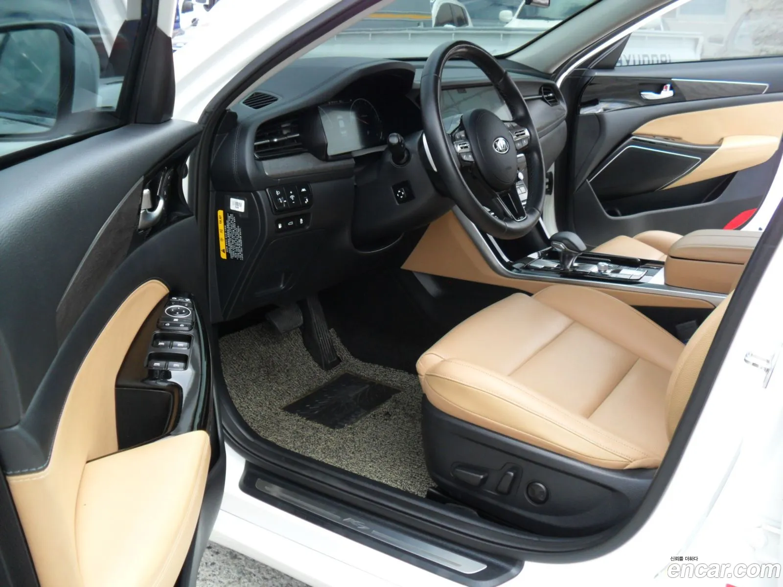 Kia K7 Premier 2019 — 9