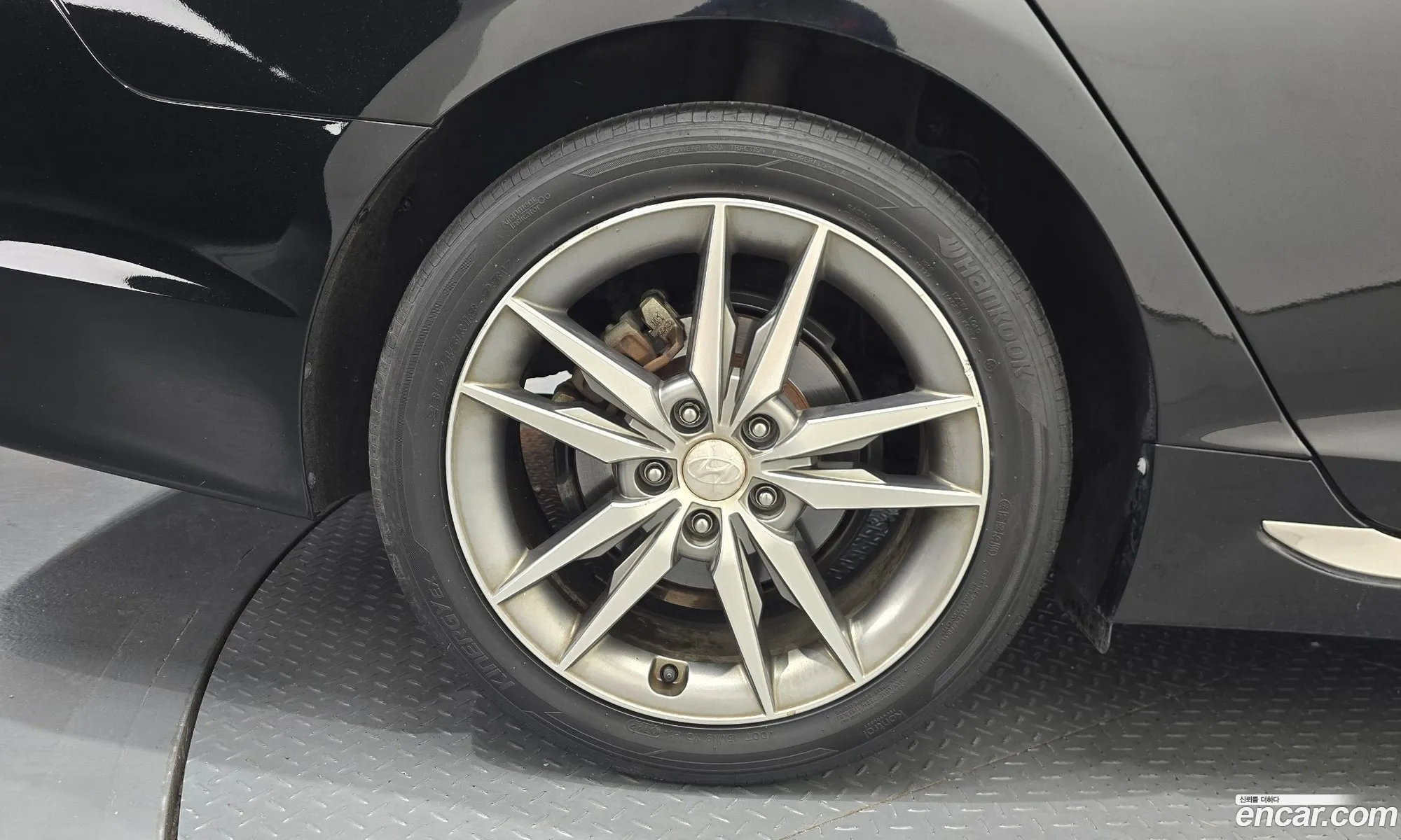 Hyundai LF Sonata 2015 KMHE341BBFA122830 — 29