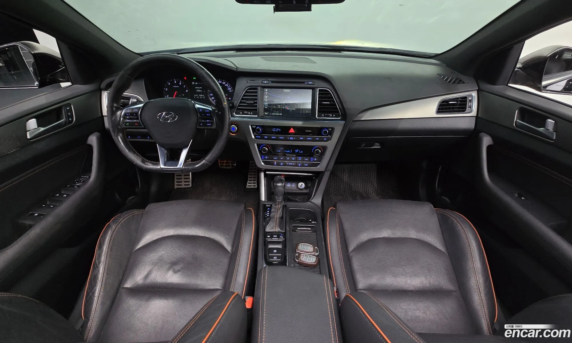 Hyundai LF Sonata 2015 KMHE341BBFA122830 — 16
