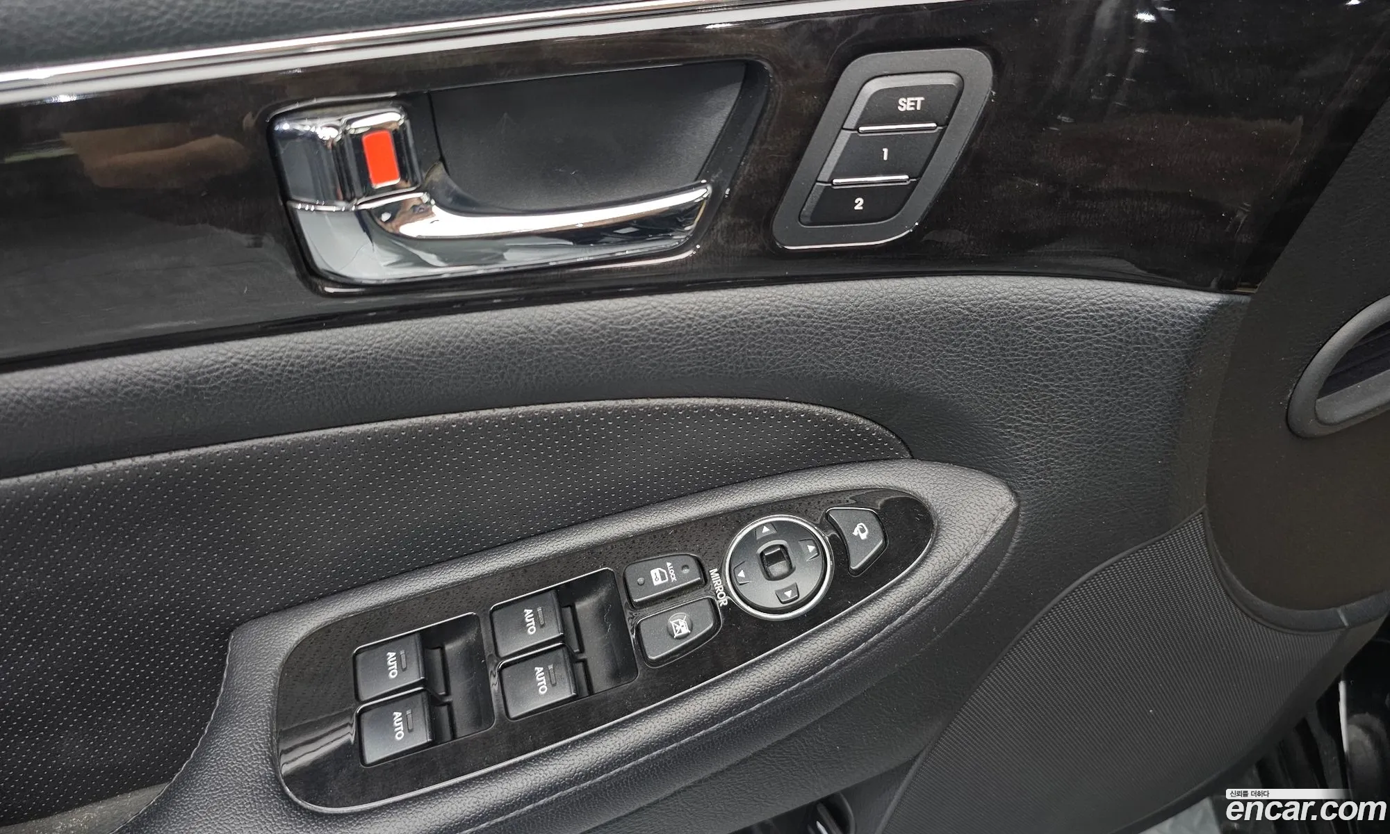 Hyundai Genesis 2011 — 9