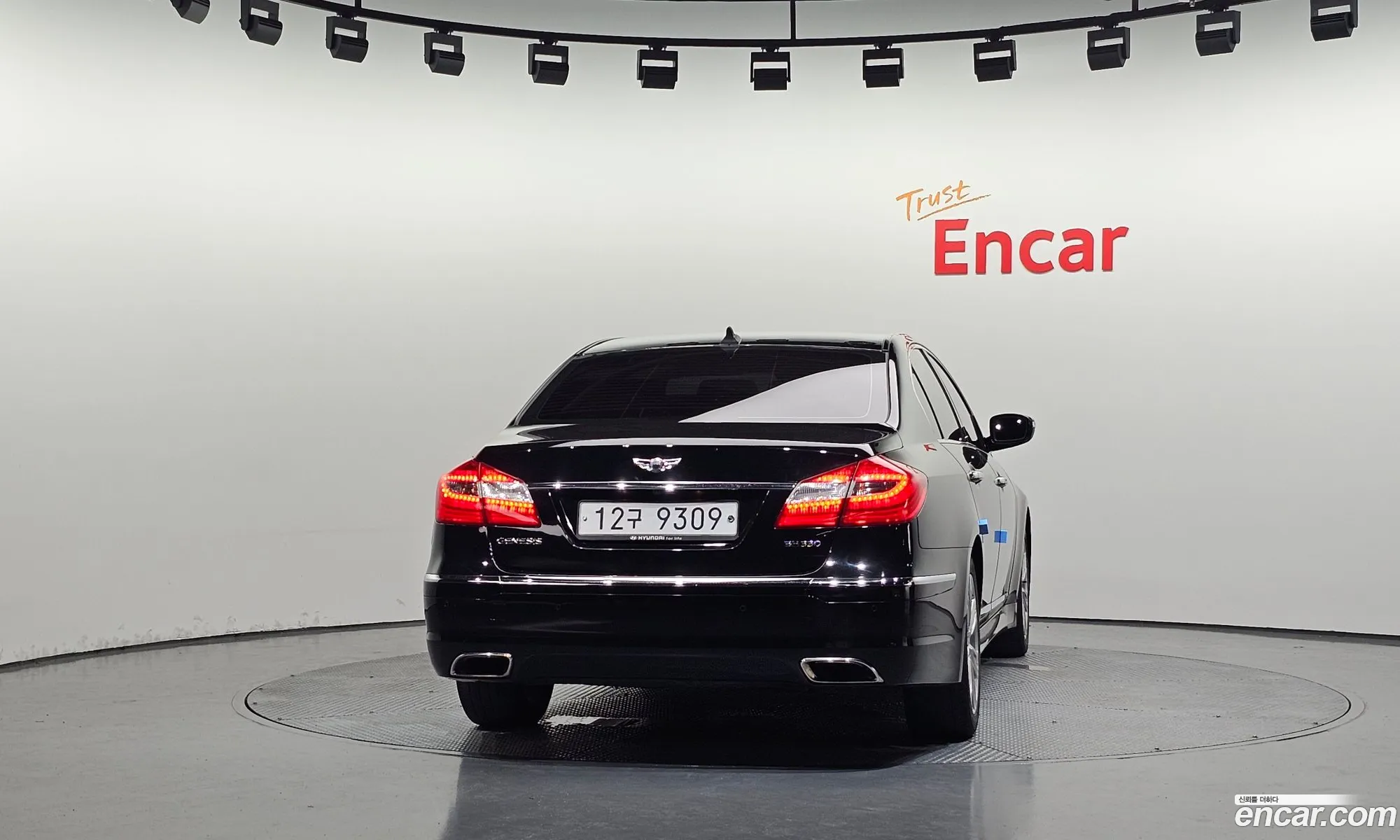 Hyundai Genesis 2011 — 13