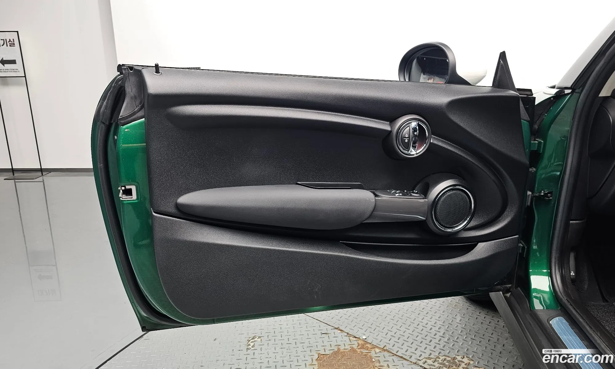 Mini Cooper 2021 WMWXR7106M2N62987 — 28