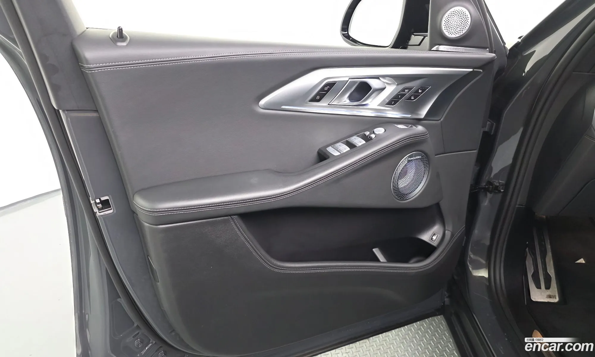 BMW XM 2025 — 19