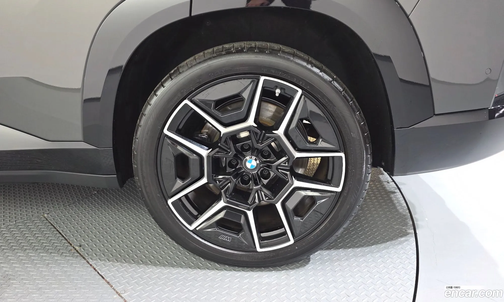 BMW XM 2025 — 22