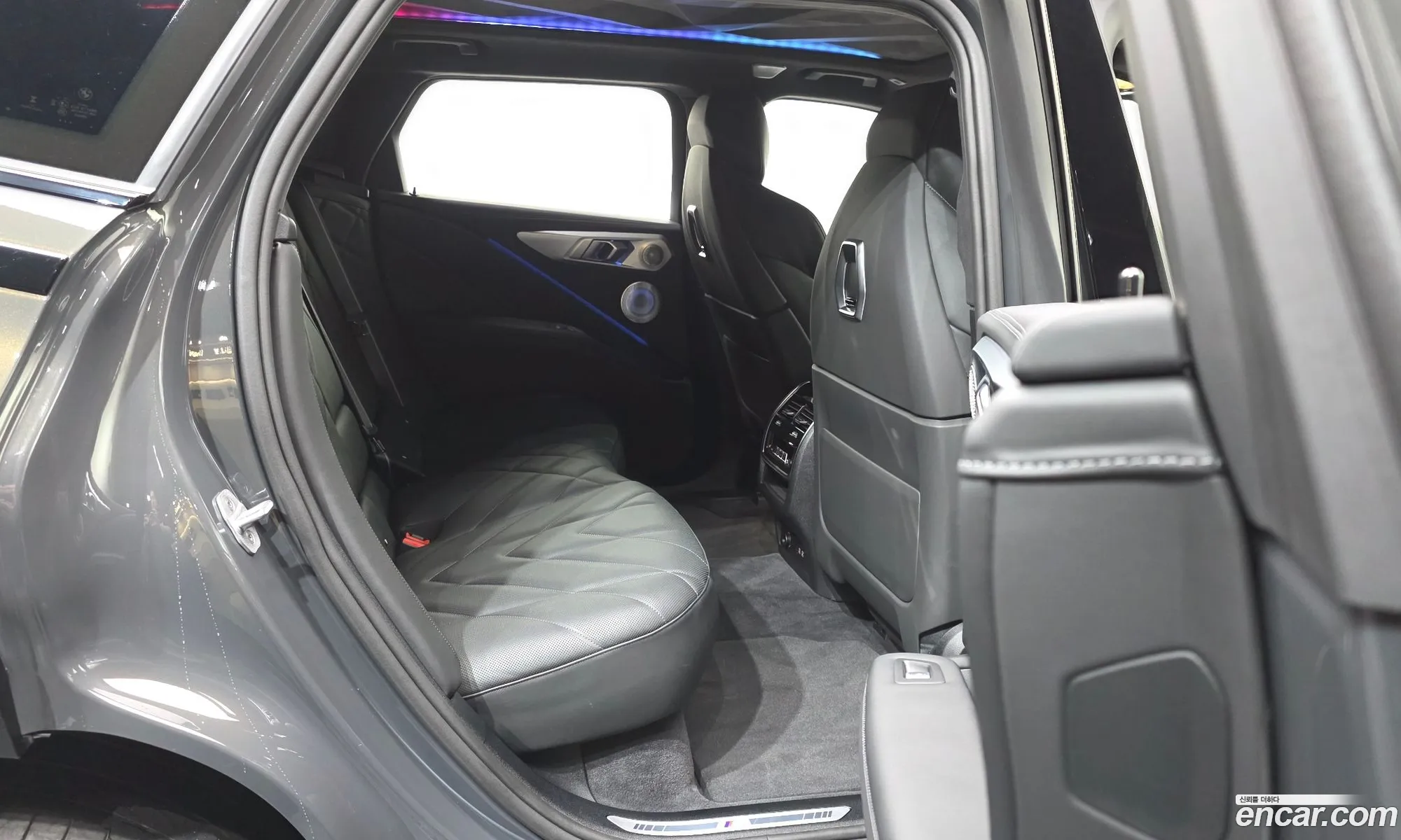 BMW XM 2025 — 27