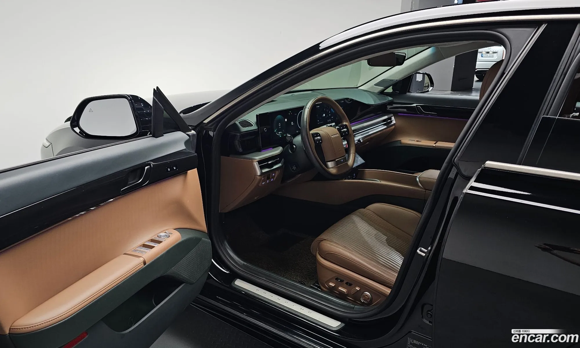 Hyundai Grandeur Hybrid 2023 — 24