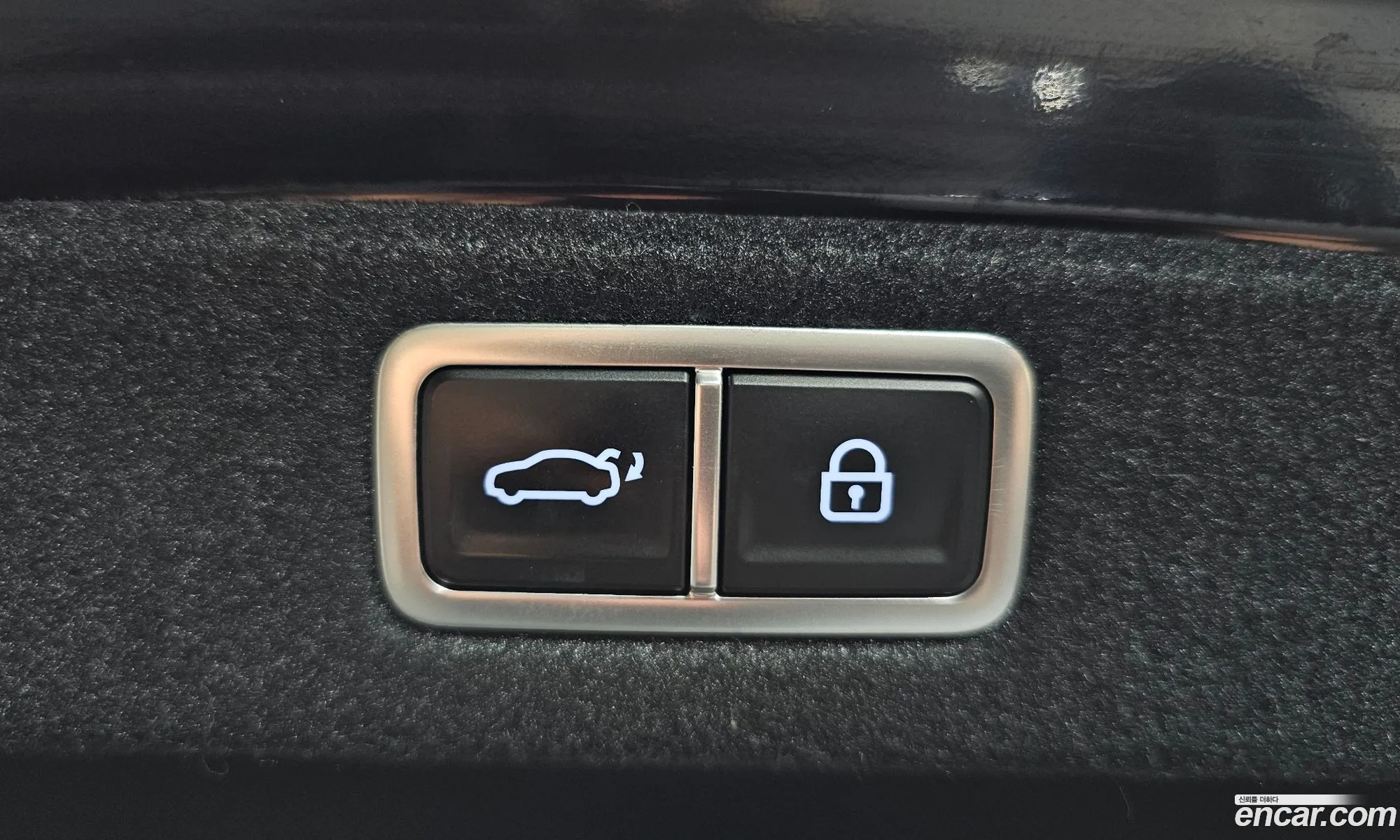 Hyundai Grandeur Hybrid 2023 — 12