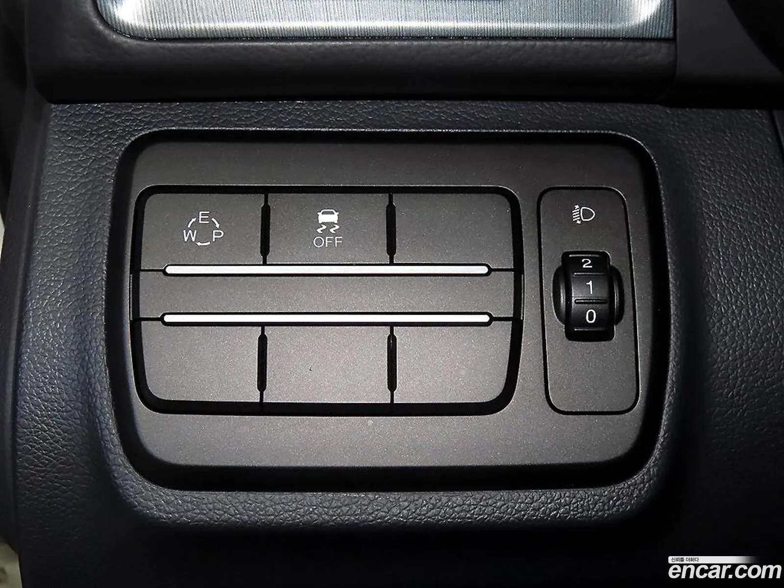 KG Mobility (SsangYong) Tivoli Armour 2018 — 11