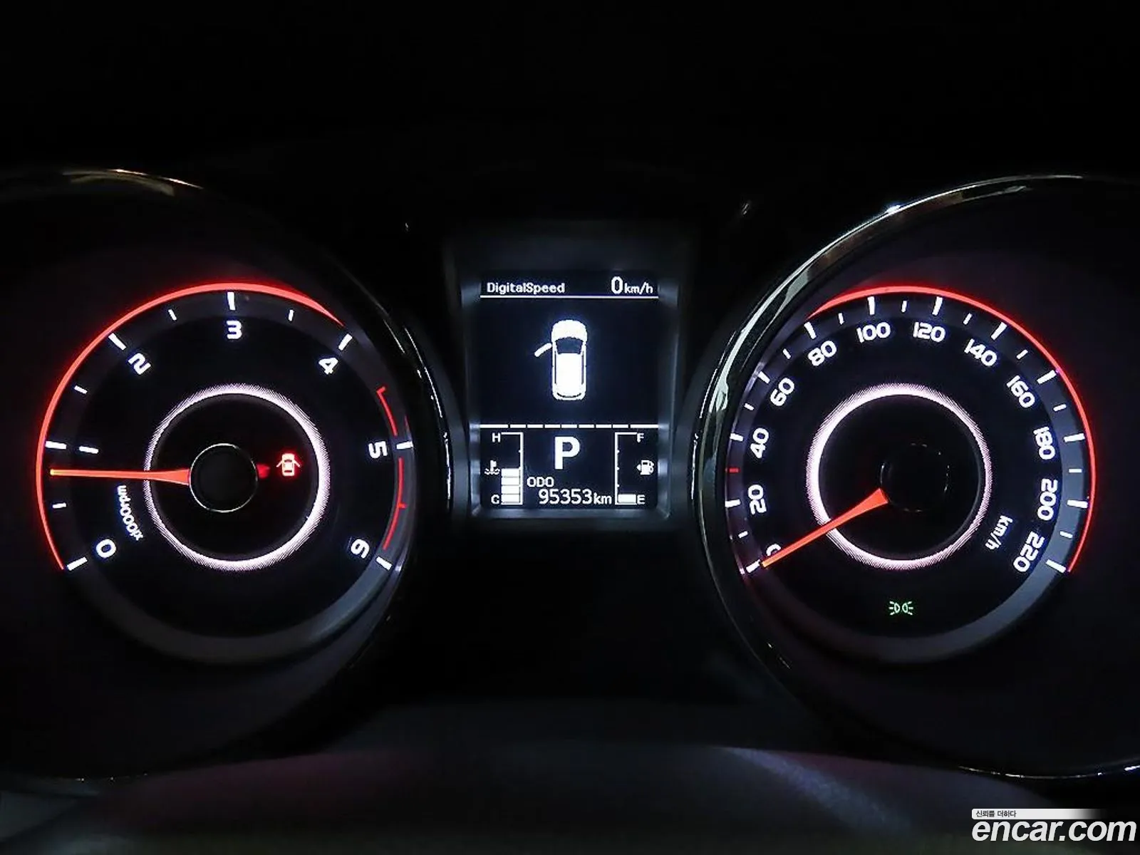 KG Mobility (SsangYong) Tivoli Armour 2018 — 10