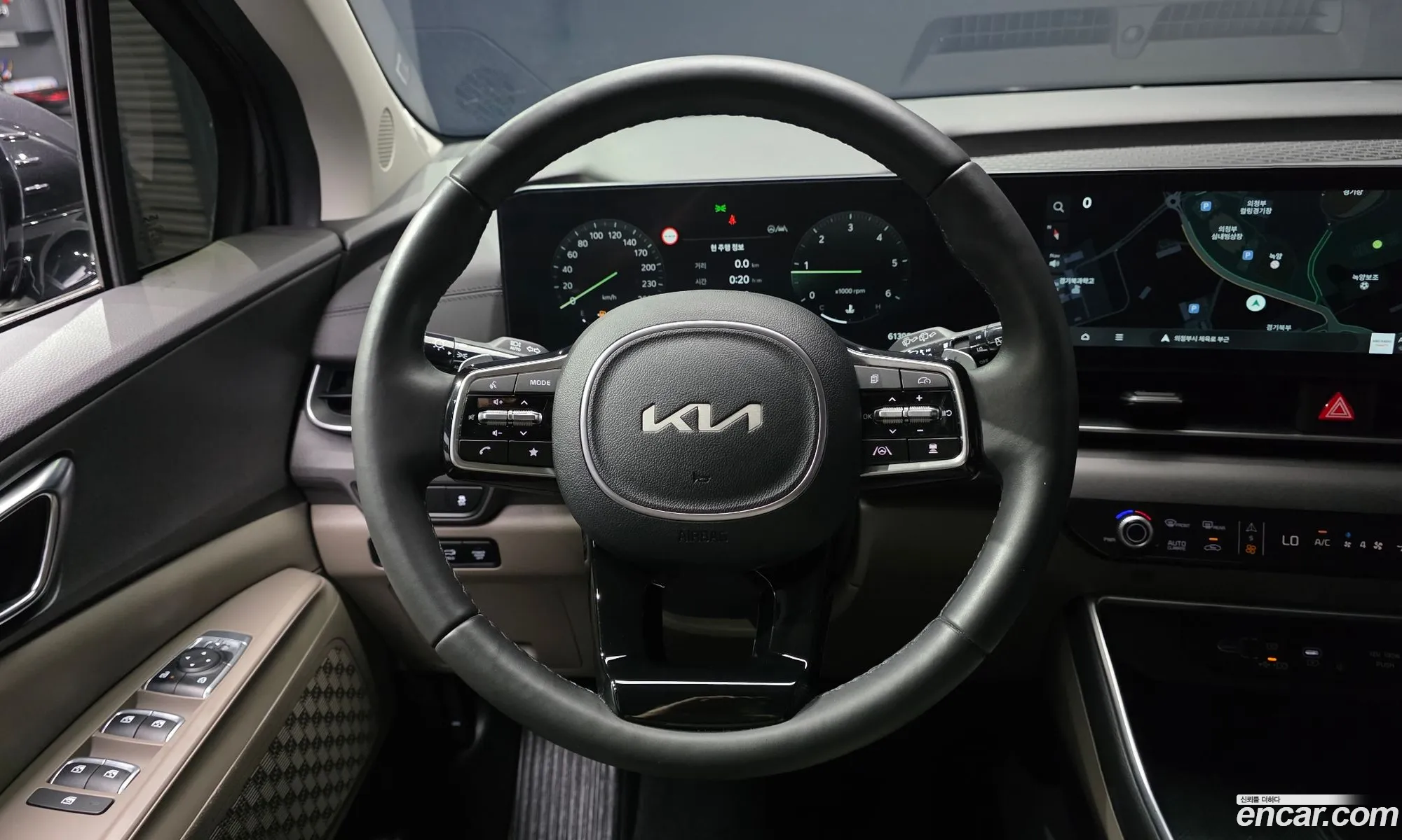 Kia Carnival 2024 KNANC81BBSS483041 — 24