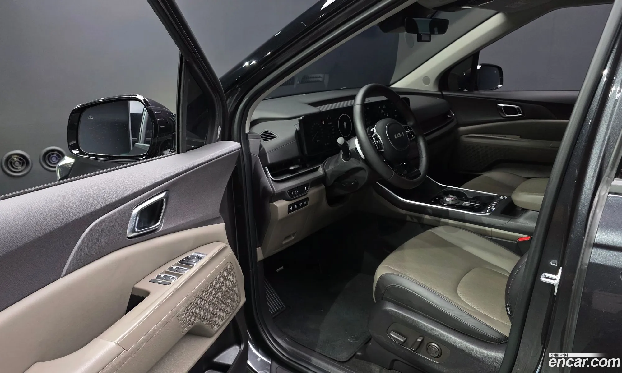 Kia Carnival 2024 KNANC81BBSS483041 — 18