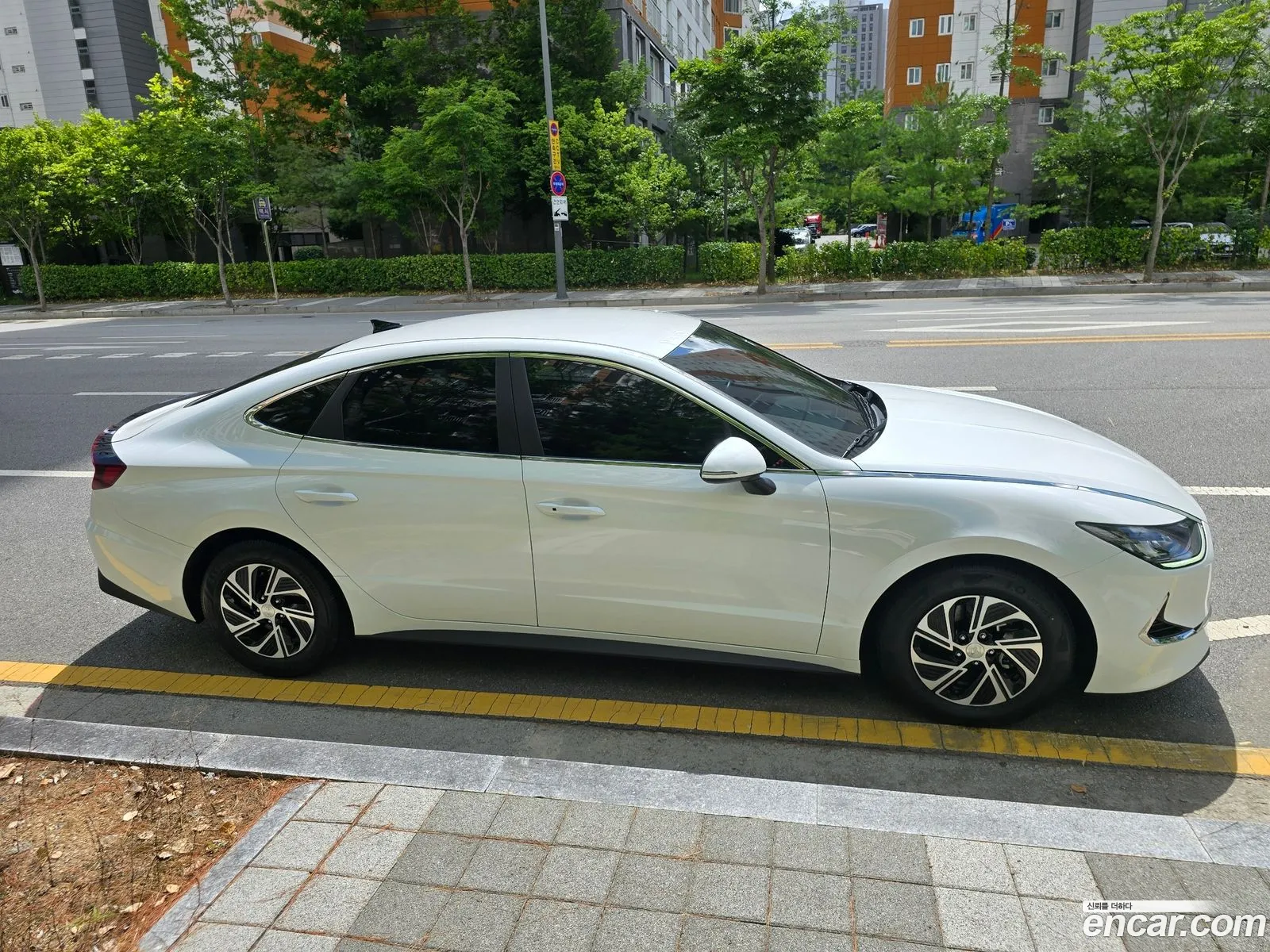 Hyundai Sonata Hybrid 2021 — 18