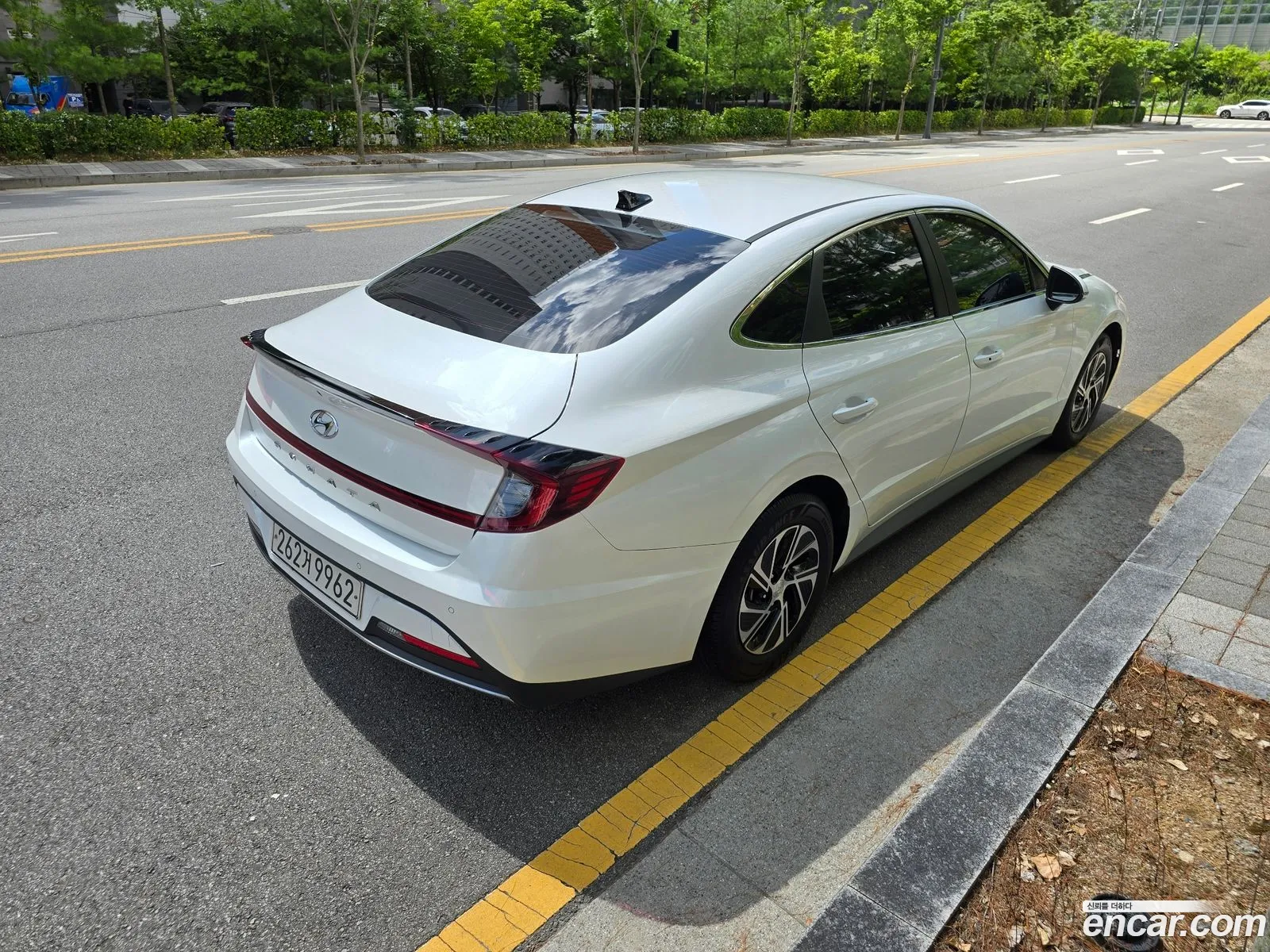 Hyundai Sonata Hybrid 2021 — 14