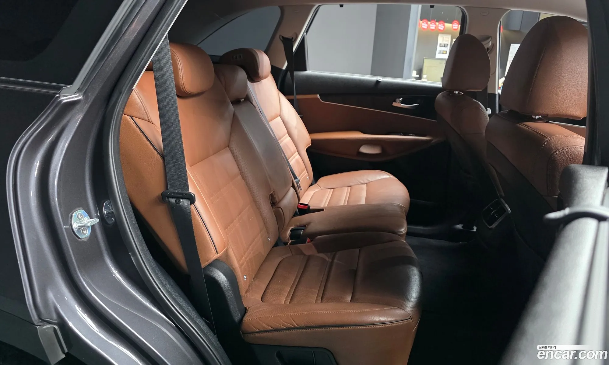 Kia Sorento 2018 KNAPH81BDJA433549 — 5