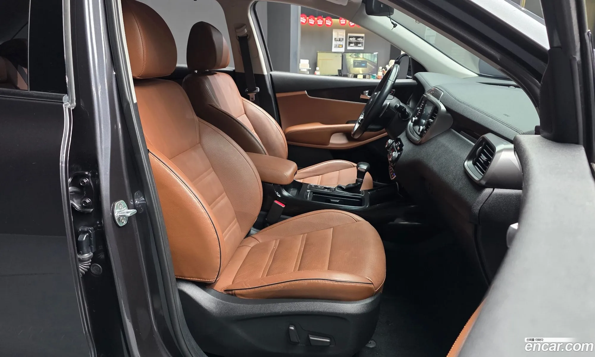 Kia Sorento 2018 KNAPH81BDJA433549 — 4