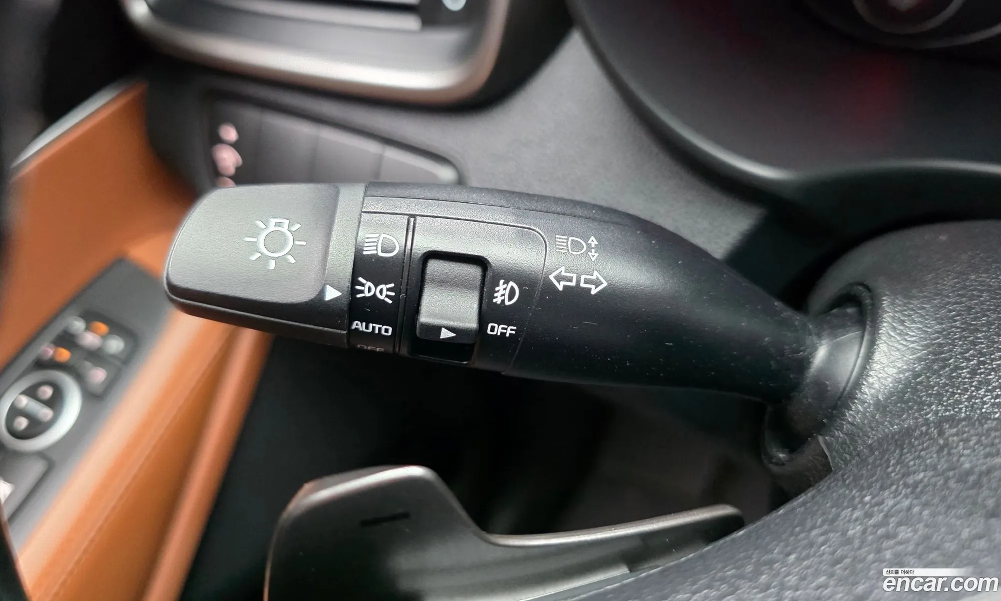 Kia Sorento 2018 KNAPH81BDJA433549 — 13
