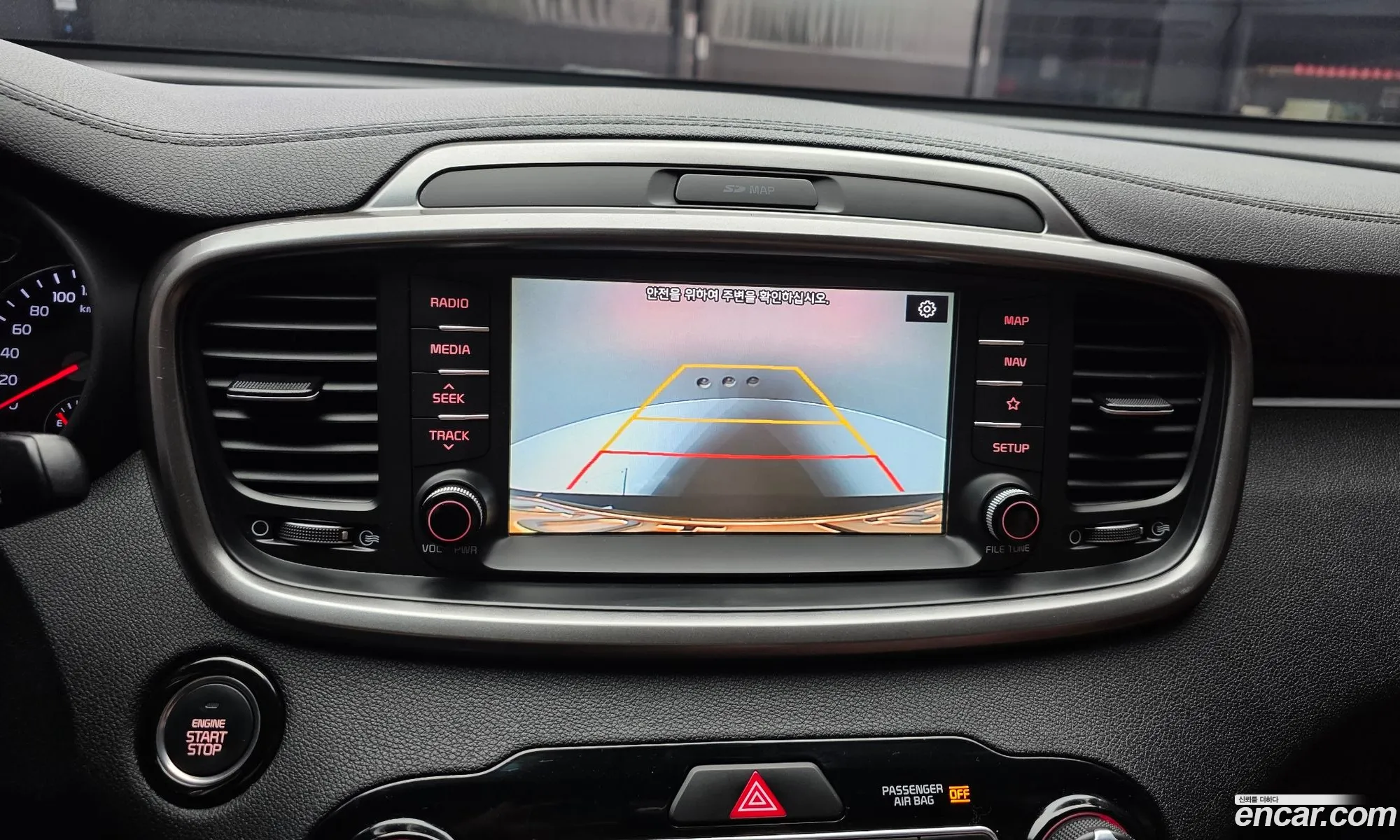 Kia Sorento 2018 KNAPH81BDJA433549 — 6