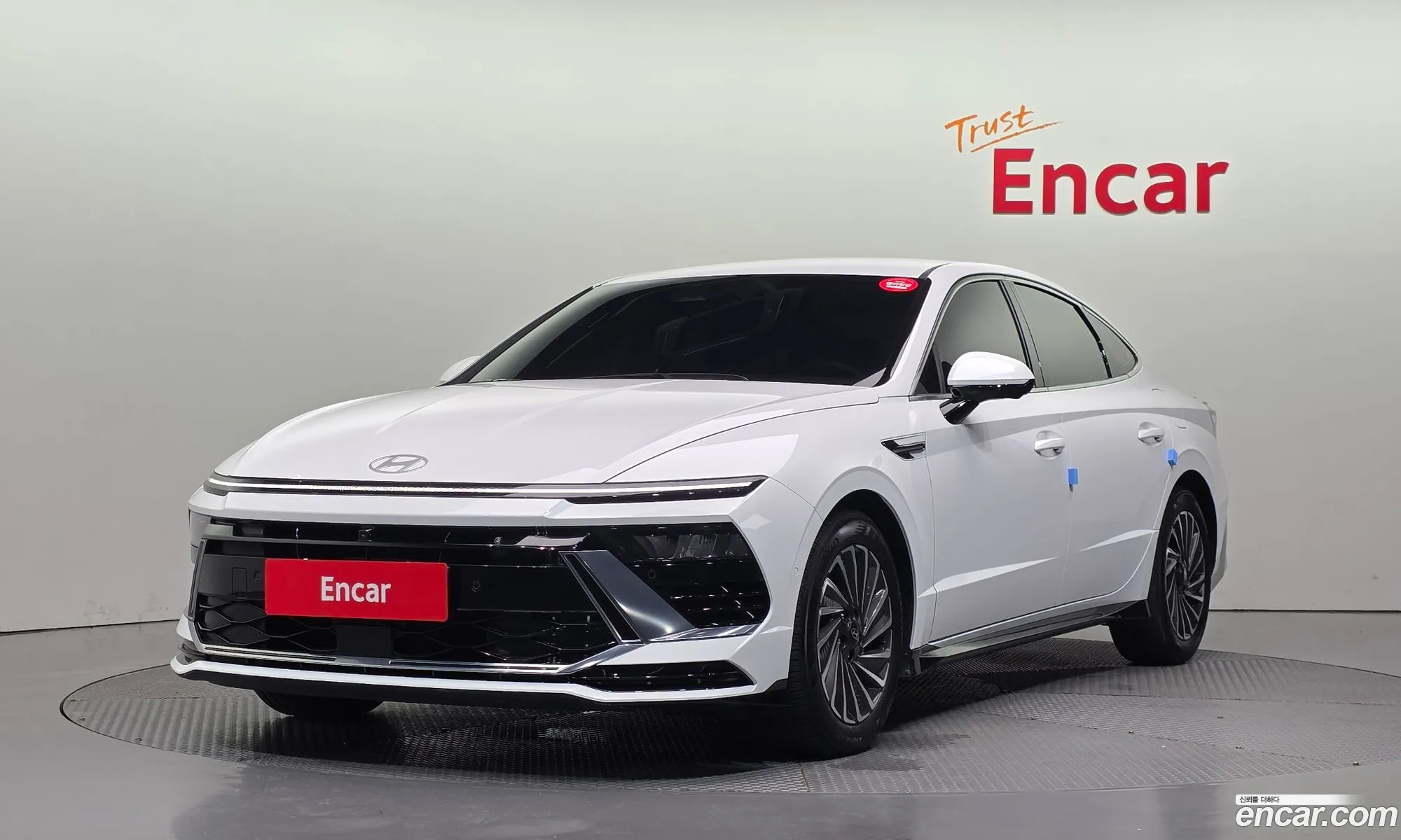 Hyundai Sonata the Edge Hybrid 2024 — 11