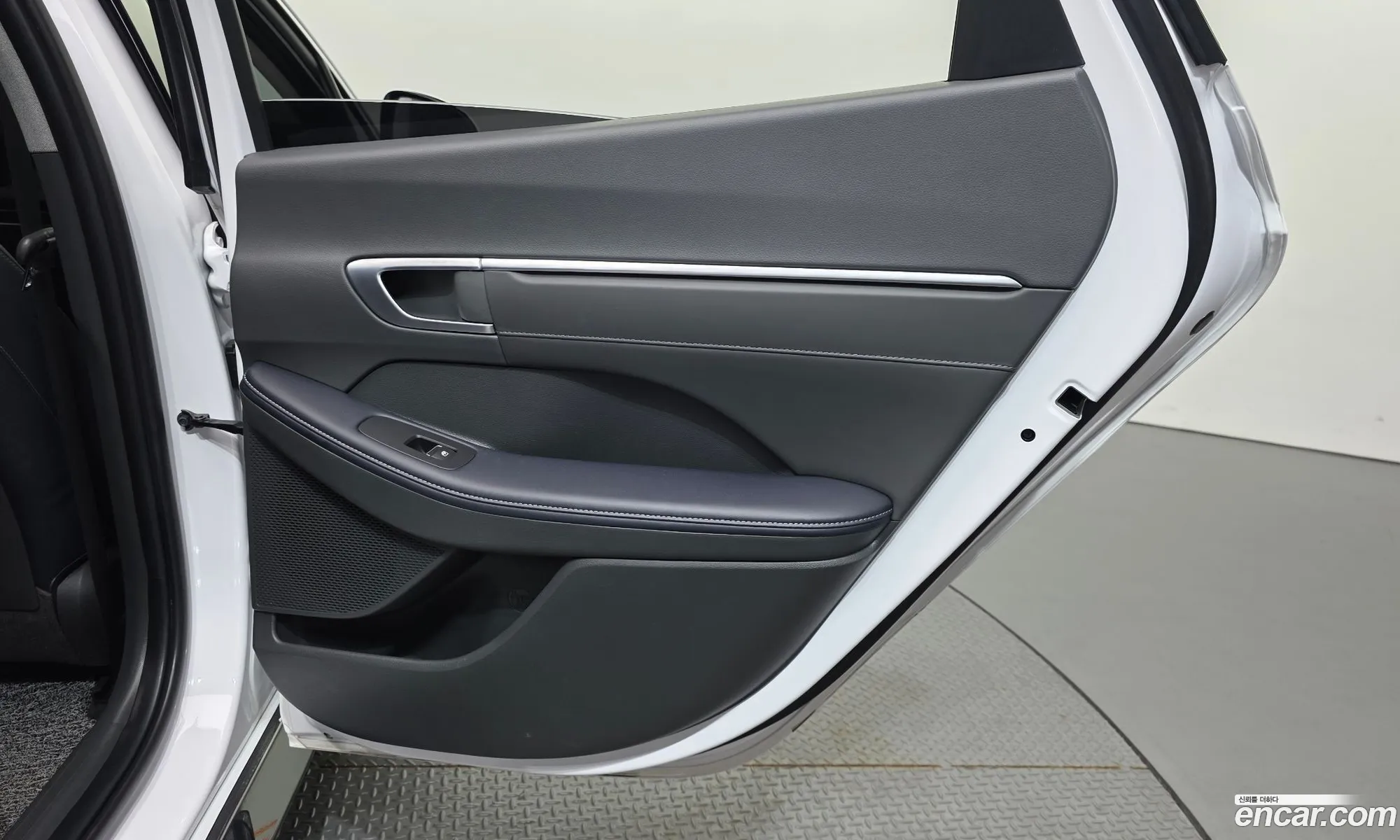 Hyundai Sonata the Edge Hybrid 2024 — 13