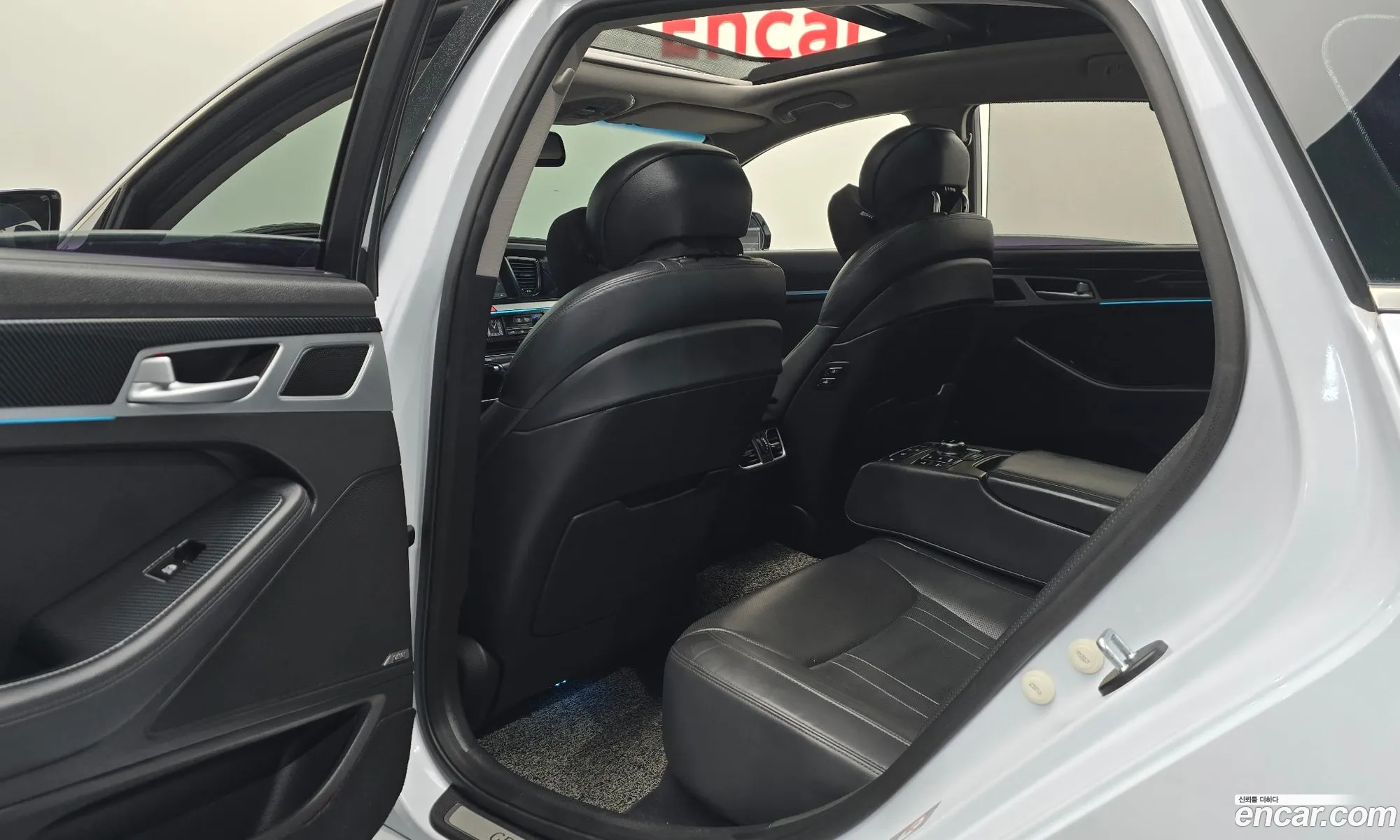 Hyundai Genesis DH 2014 — 15