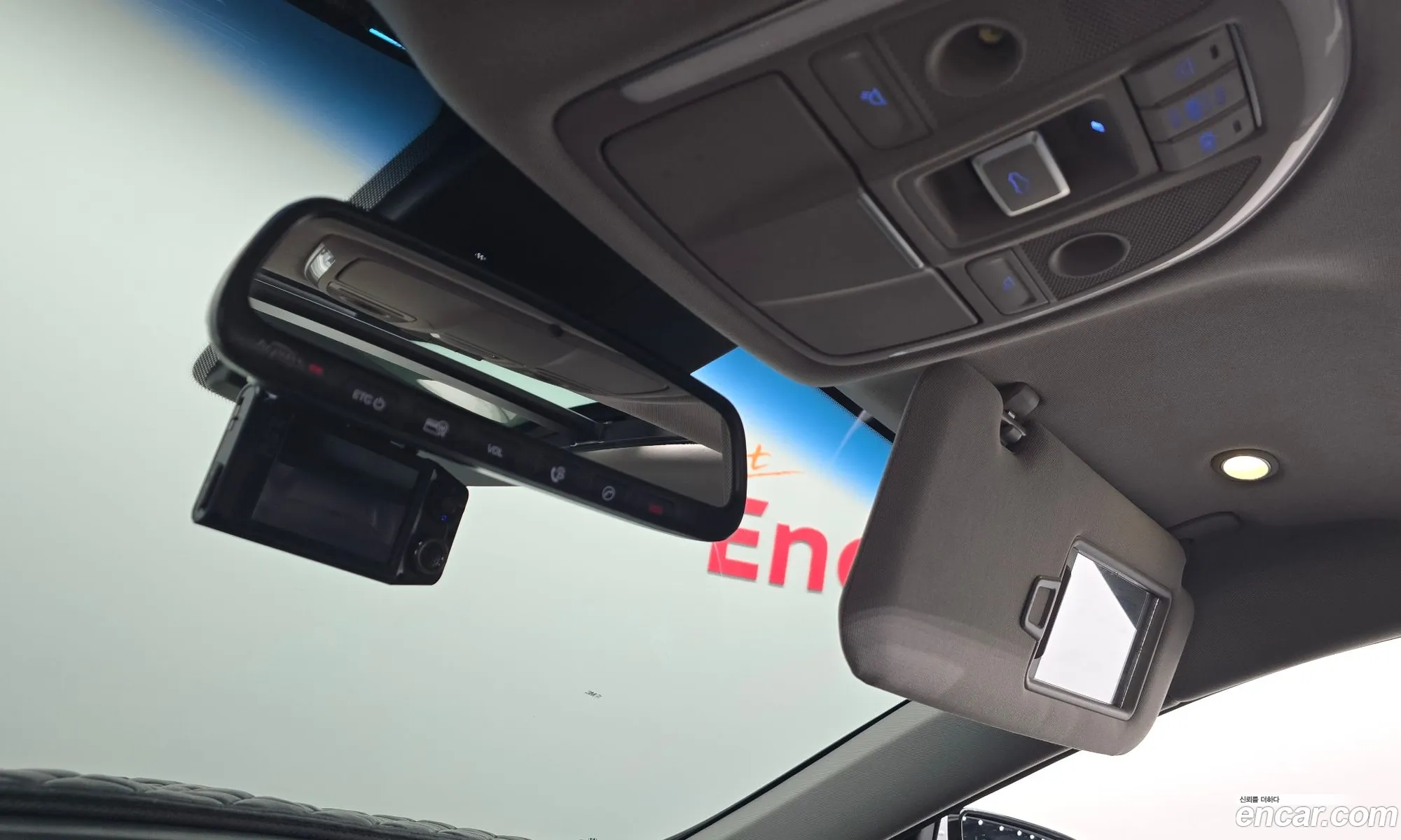 Hyundai Genesis DH 2014 — 17