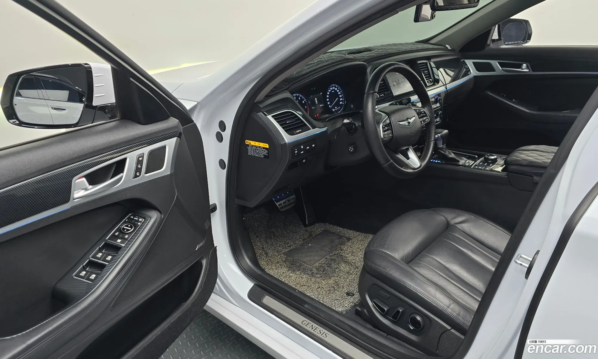 Hyundai Genesis DH 2014 — 18