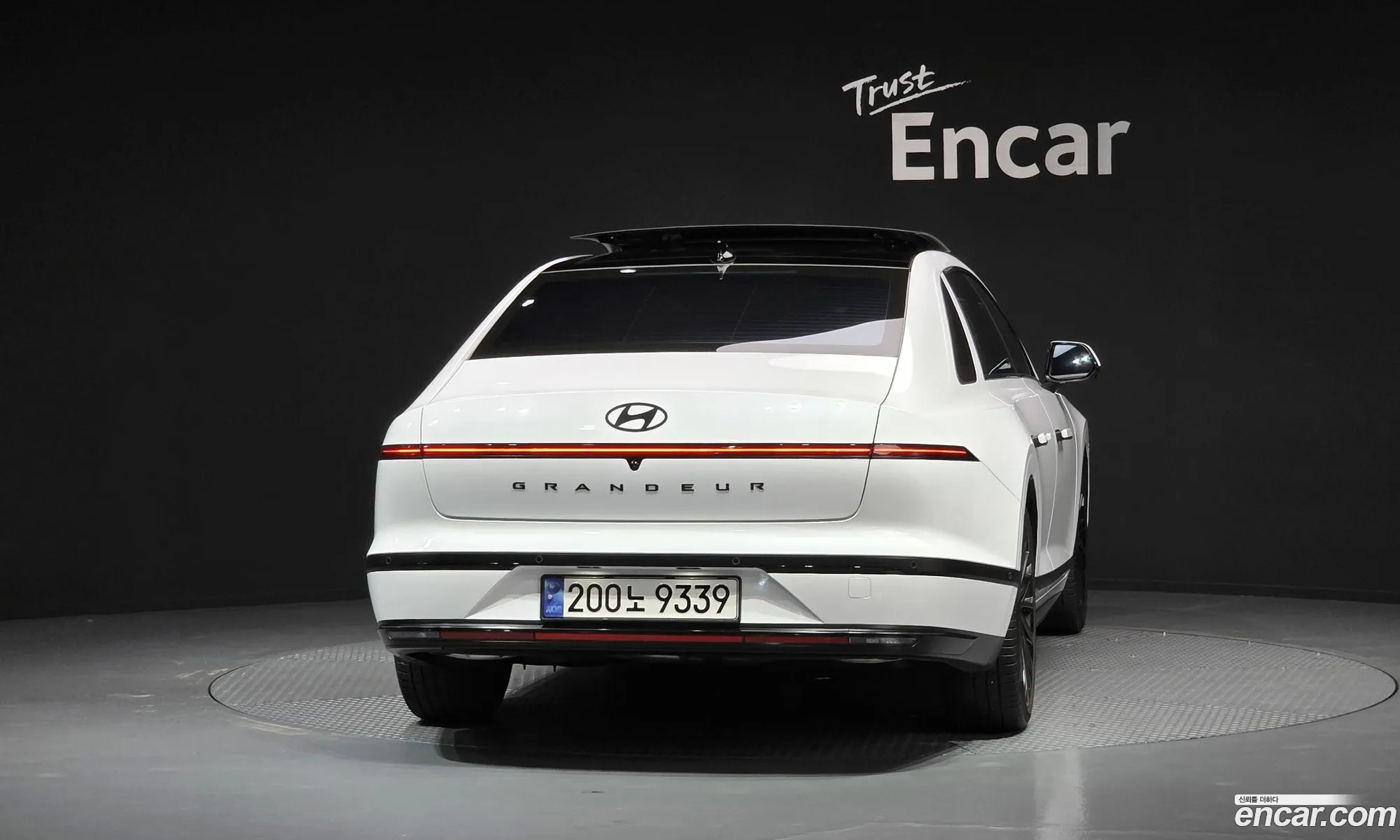 Hyundai Grandeur Hybrid 2023 — 6