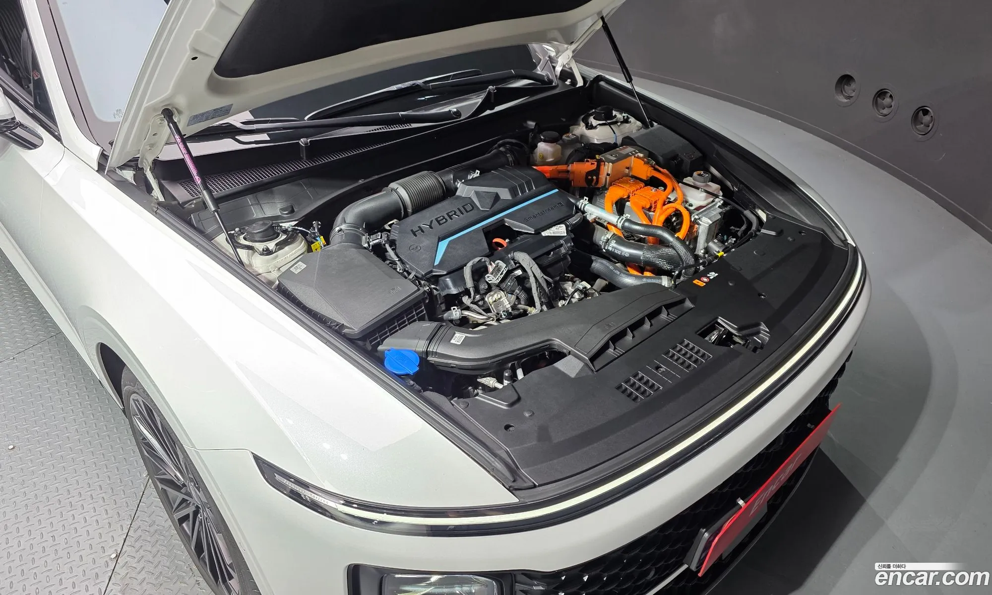 Hyundai Grandeur Hybrid 2023 — 9