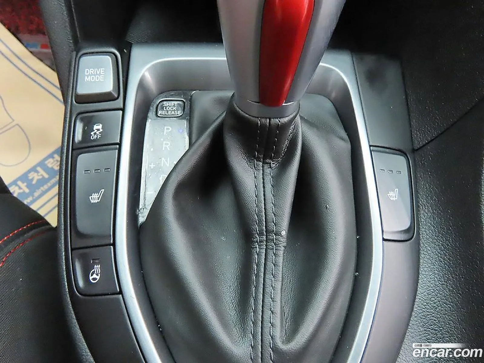Hyundai Veloster 2018 — 19