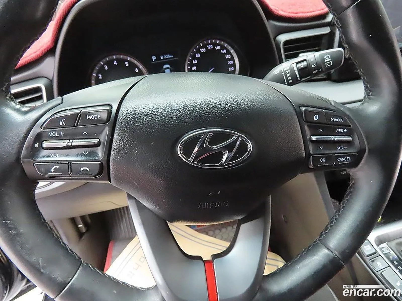 Hyundai Veloster 2018 — 2