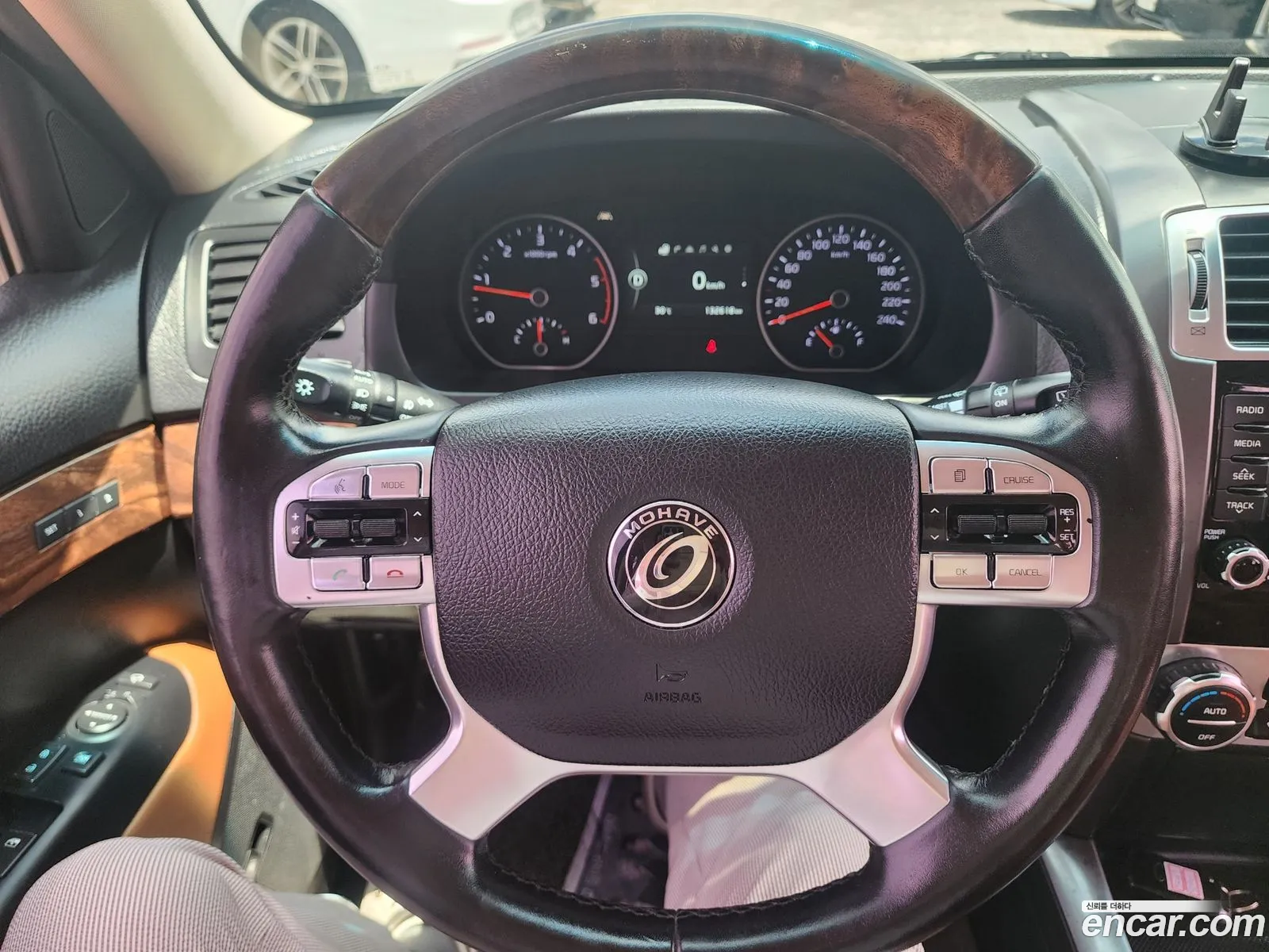 Kia Mohave 2017 — 3