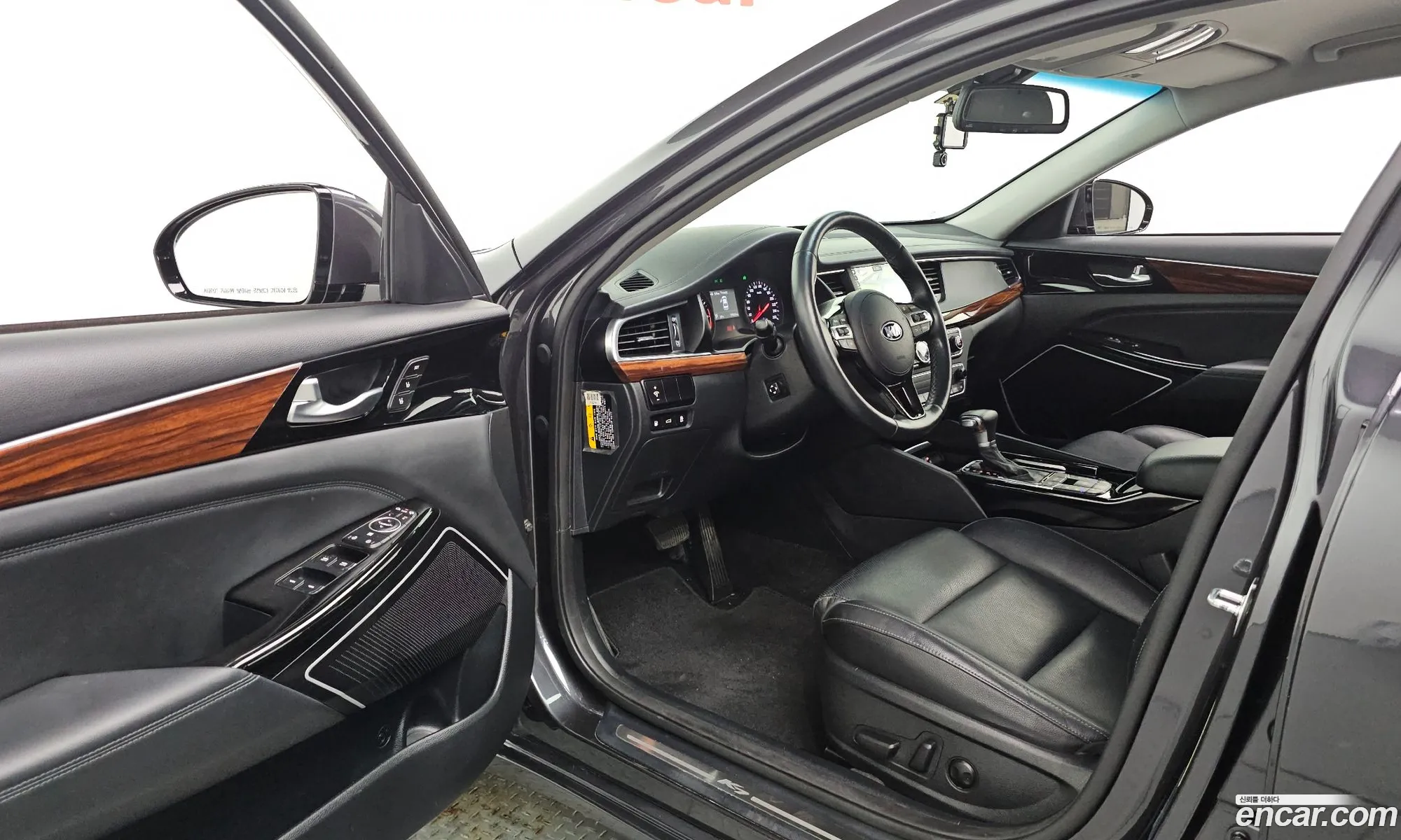 Kia K7 2016 KNALB415BGA052472 — 3