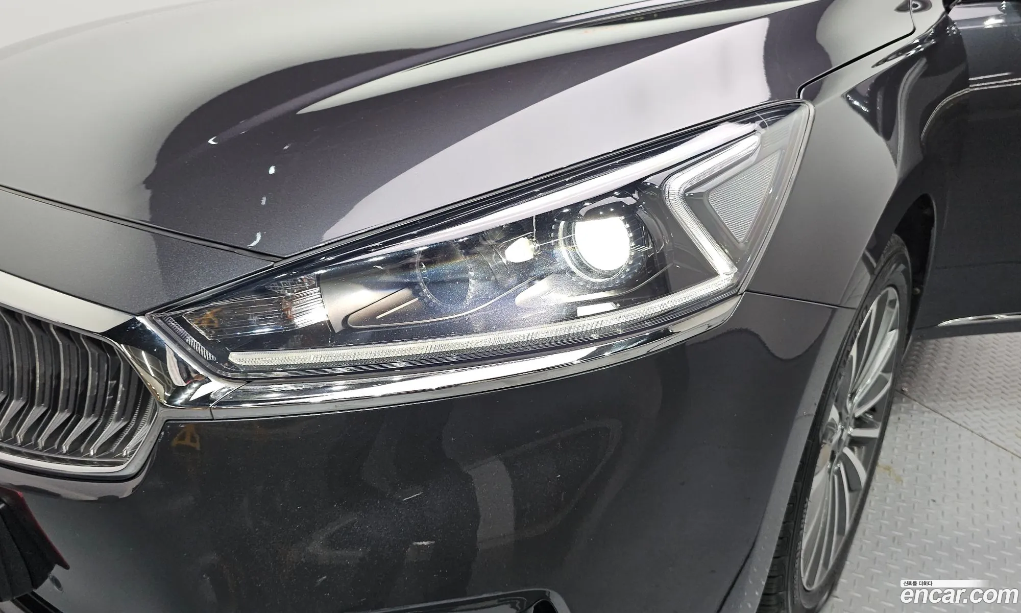 Kia K7 2016 KNALB415BGA052472 — 20