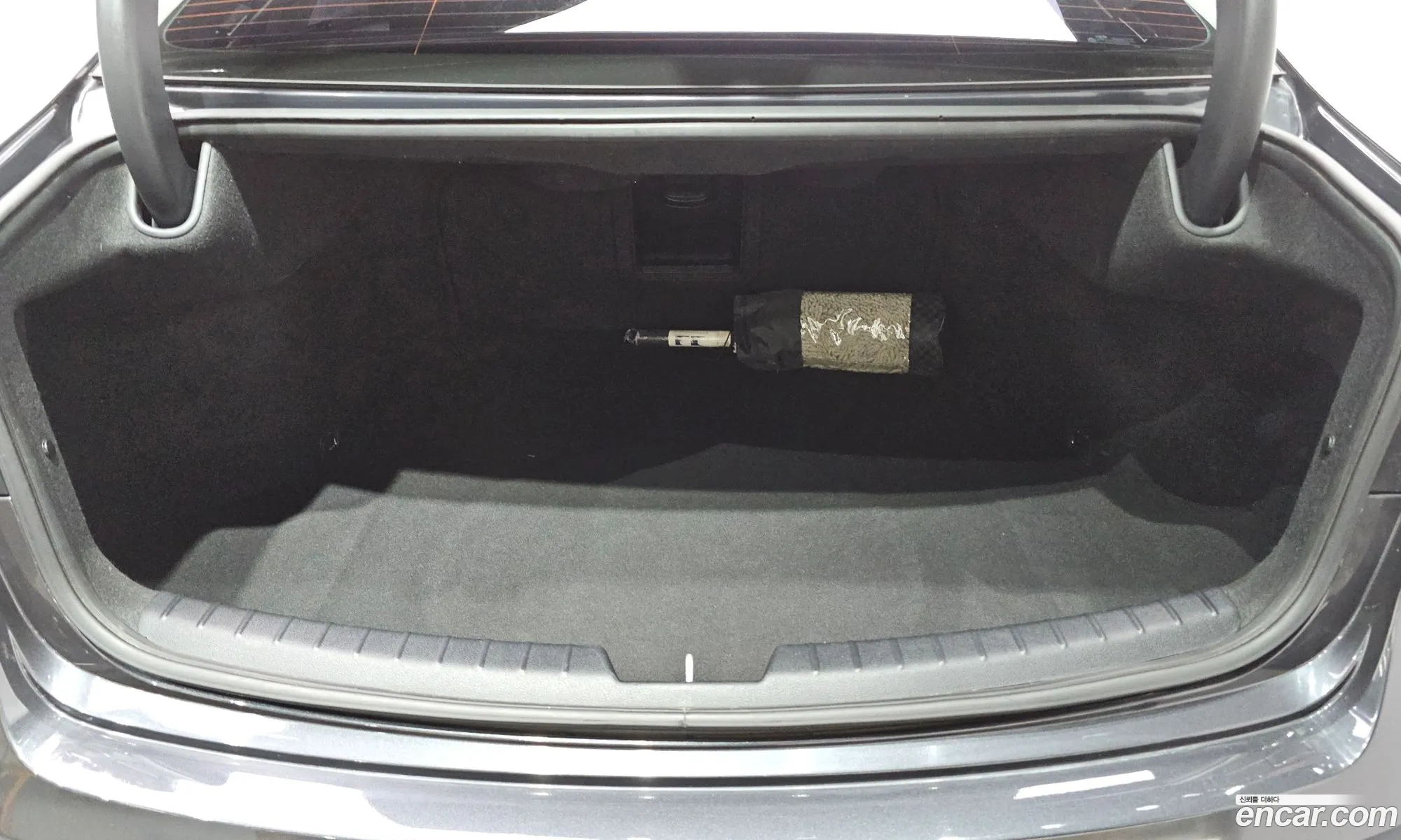 Kia K7 2016 KNALB415BGA052472 — 12