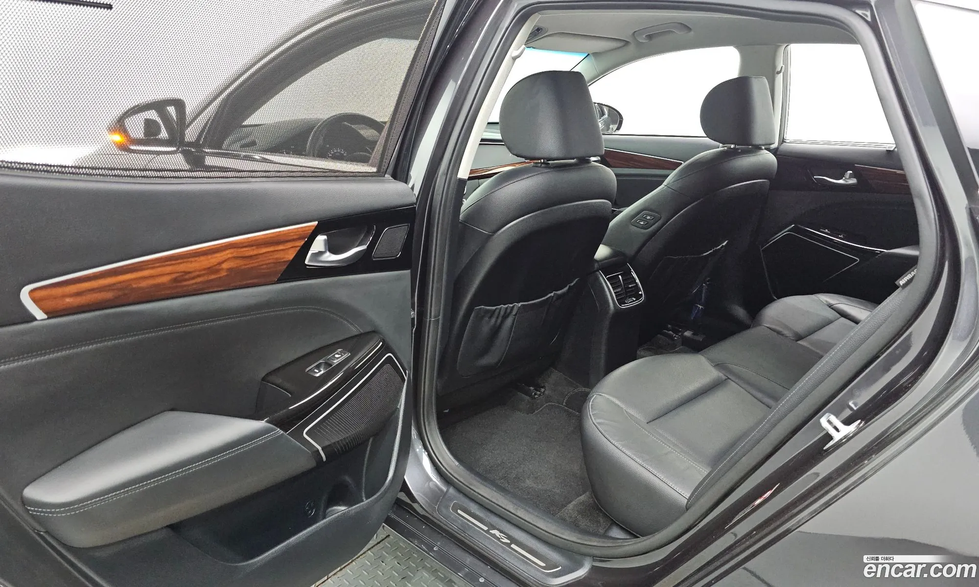 Kia K7 2016 KNALB415BGA052472 — 15