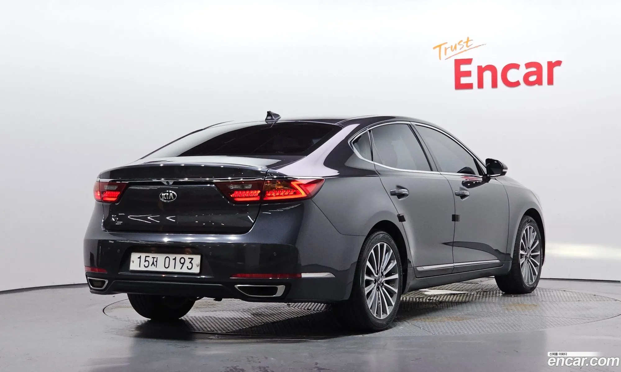 Kia K7 2016 KNALB415BGA052472 — 10